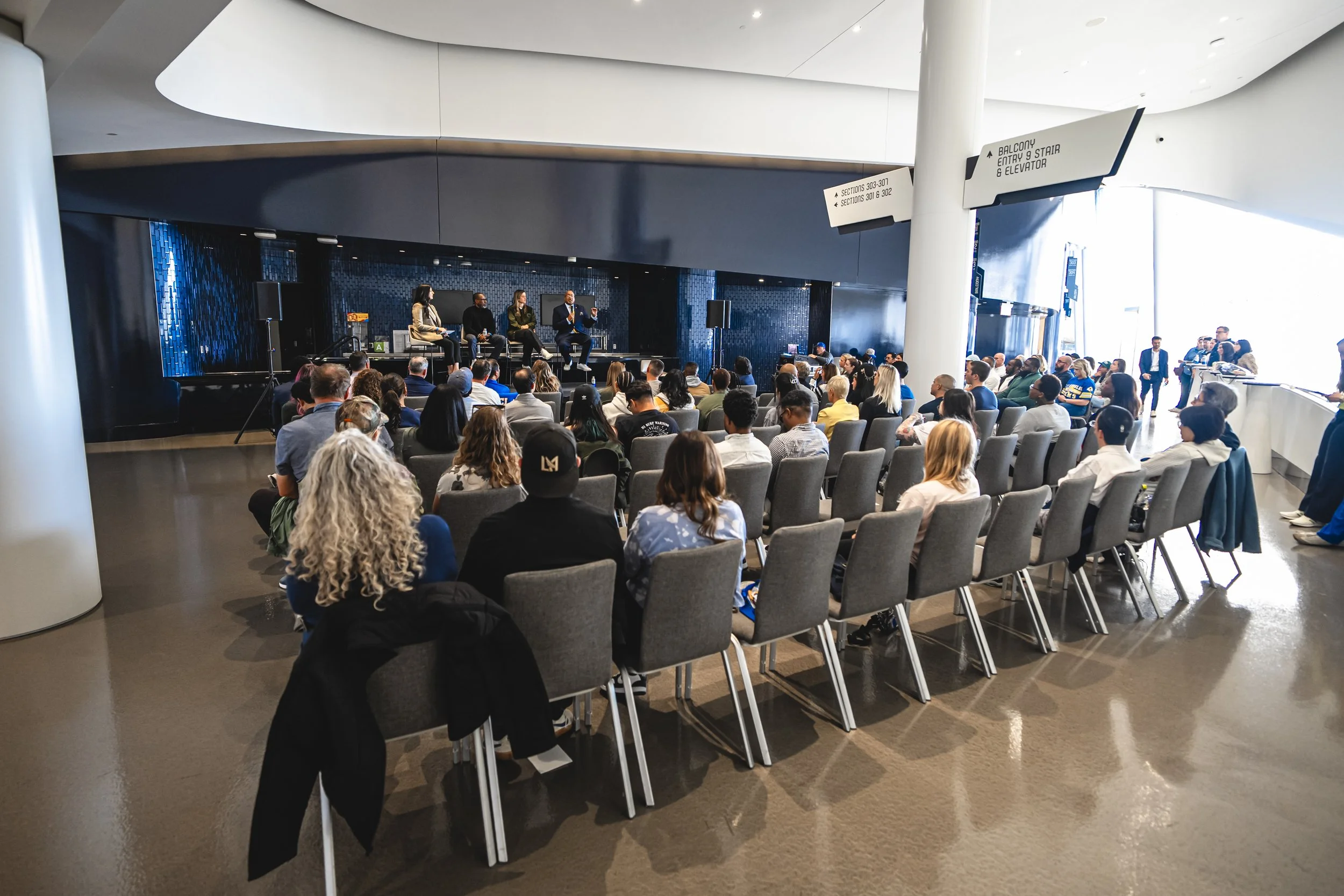 Los Angeles Rams Raise Awareness for Mental Health Game