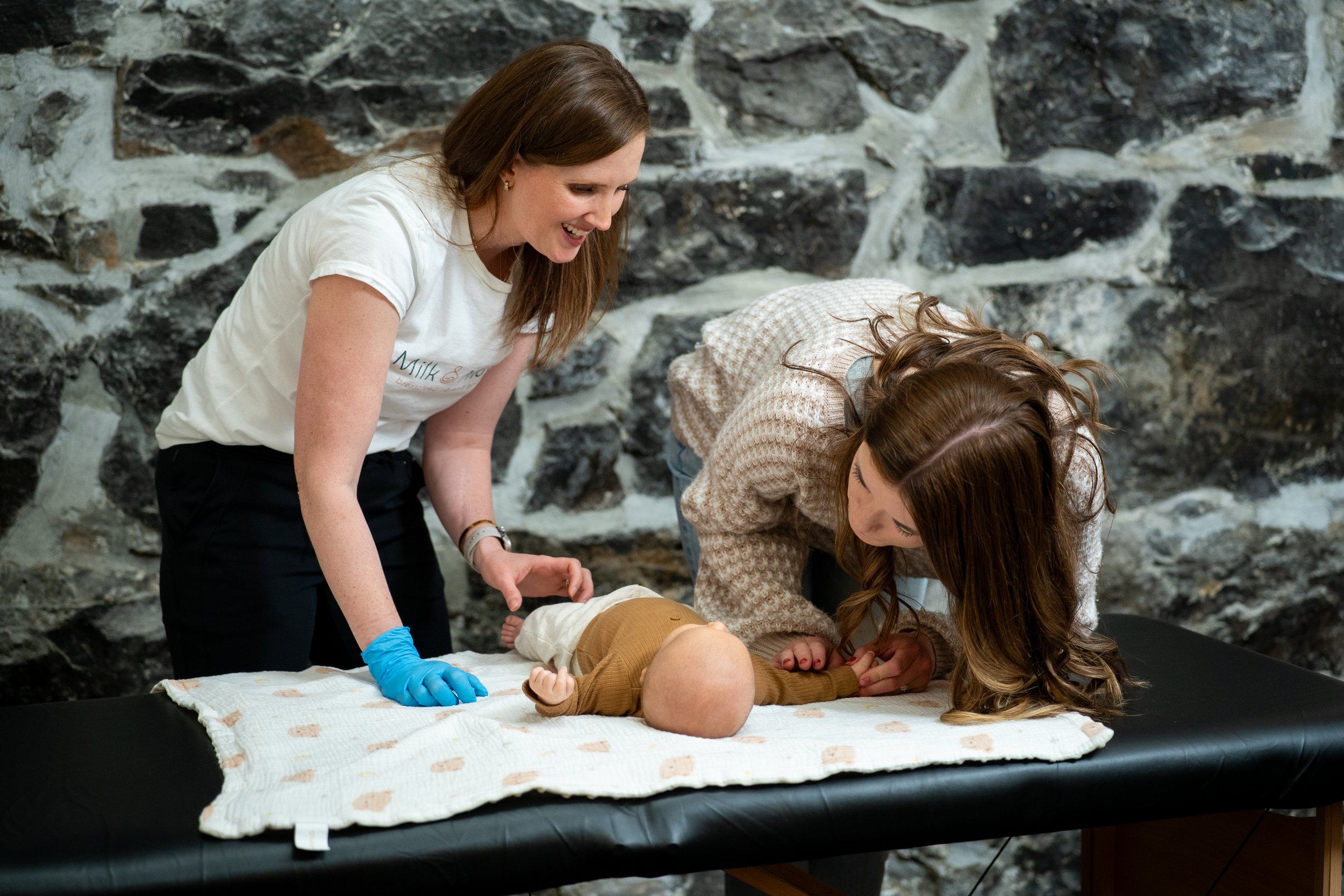 Clinical assessment of infant oral function during a lactation consultation
