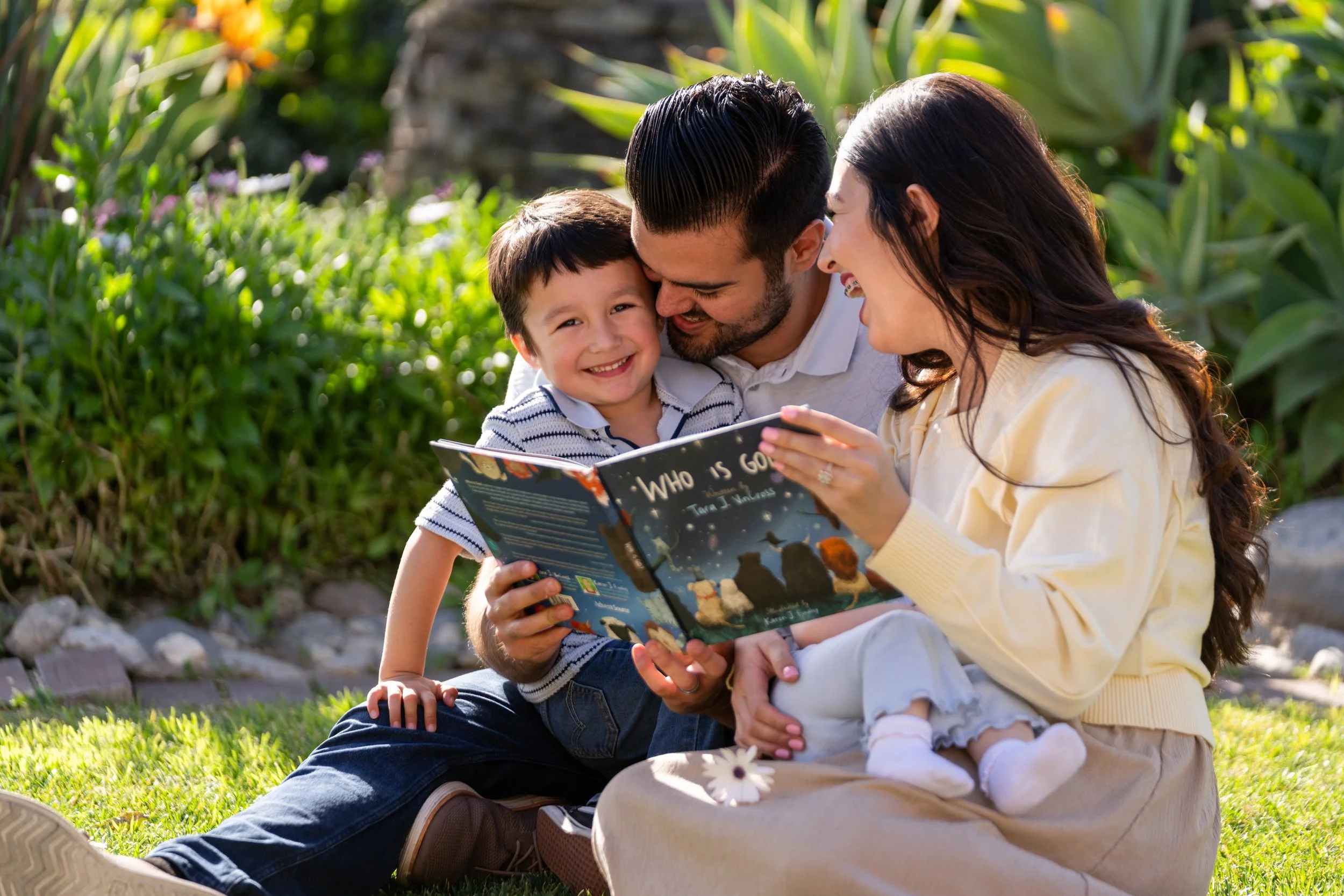 Tara VinCross Book Photoshoot-70.jpg