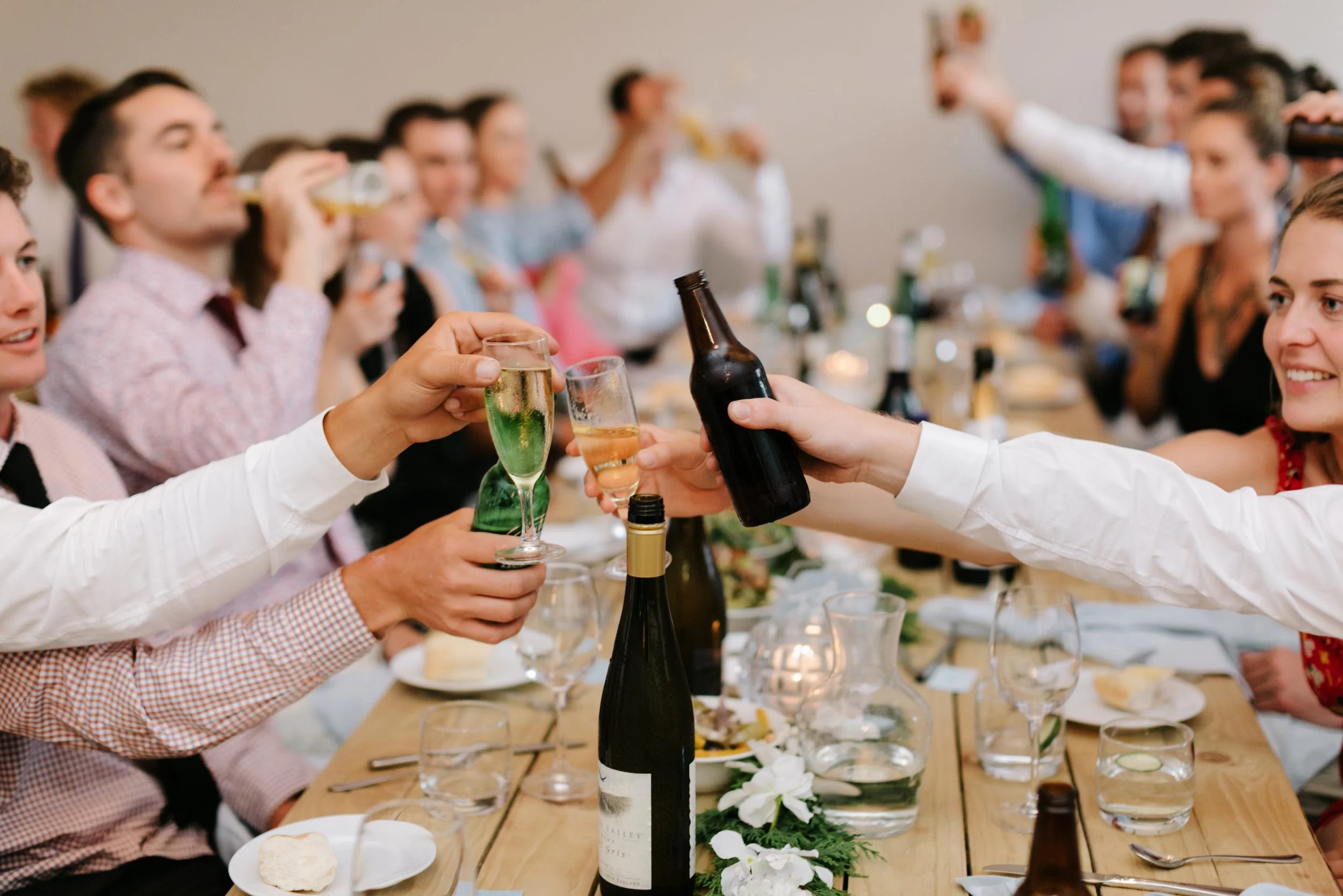 2. Researching and Refining: Choosing Your Venue and Key Vendors