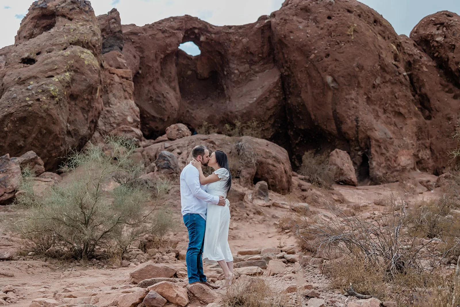 Engagement Papago Park Phoenix.jpg