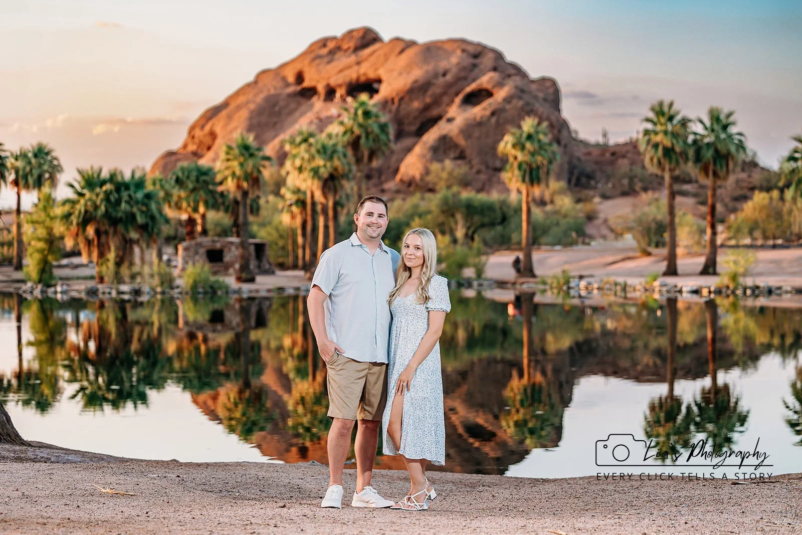 Papago park engagement photos.jpg