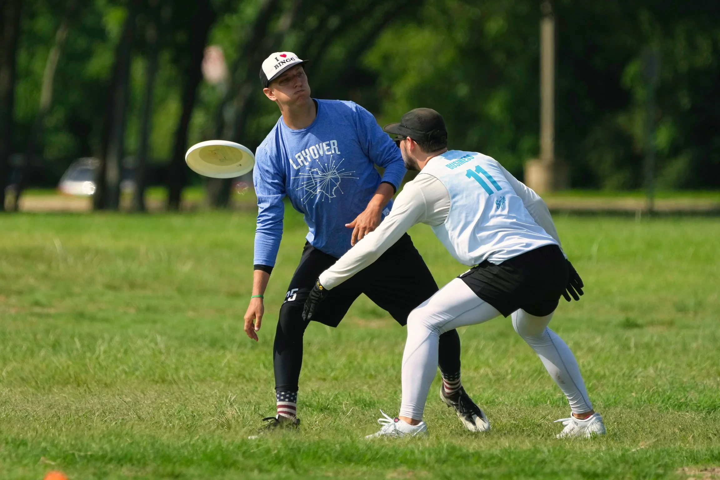 Sugar High's Brandon Haswell makes a throw against Risky Business during the Dallas-Fort Worth-based Two Finger tournament in 2025.