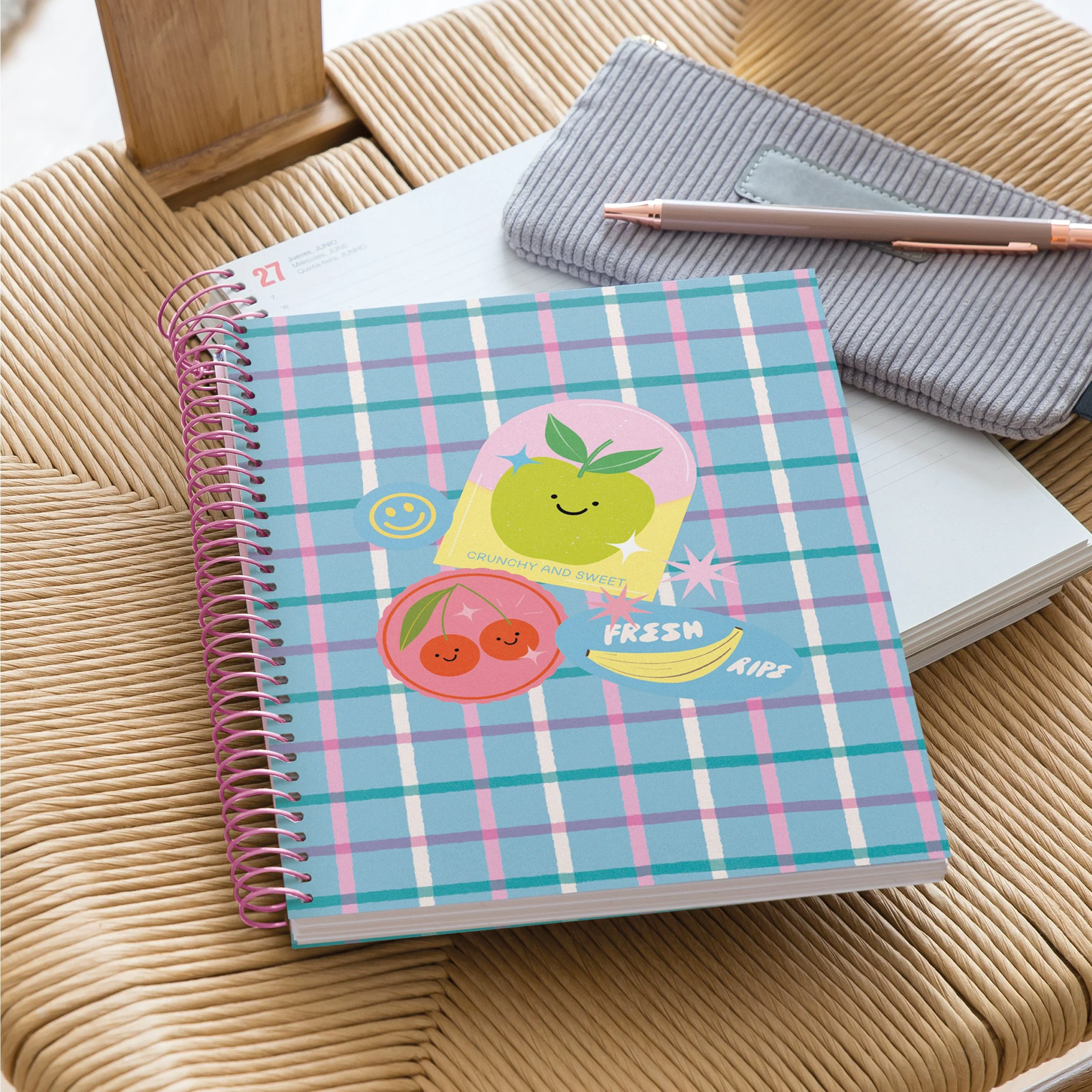 mr4290_06_nbook4_a5_100h_cla_stickers_happyfruits.JPG