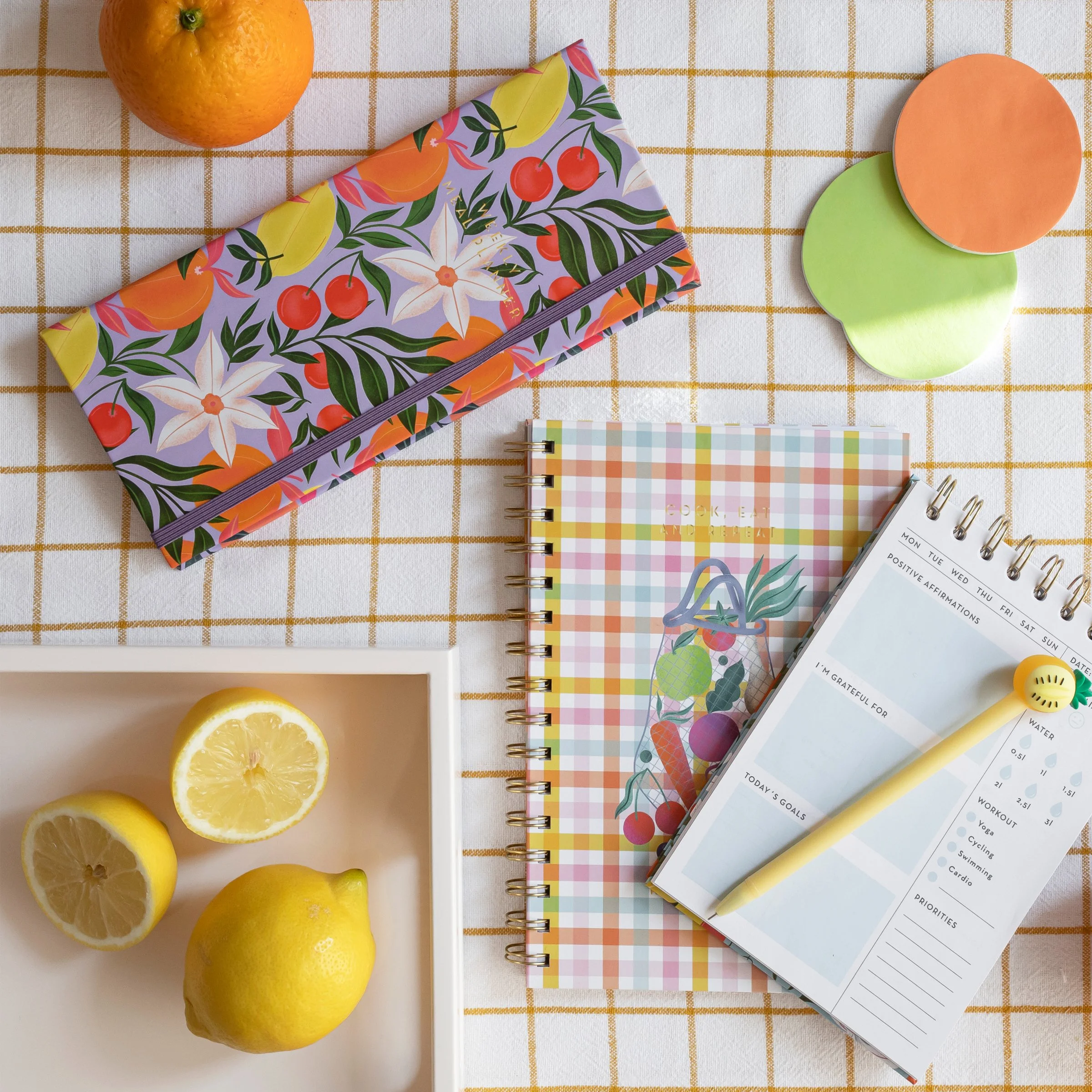 mr7498_04_memo_pad_stickies_set_happyfruits.JPG