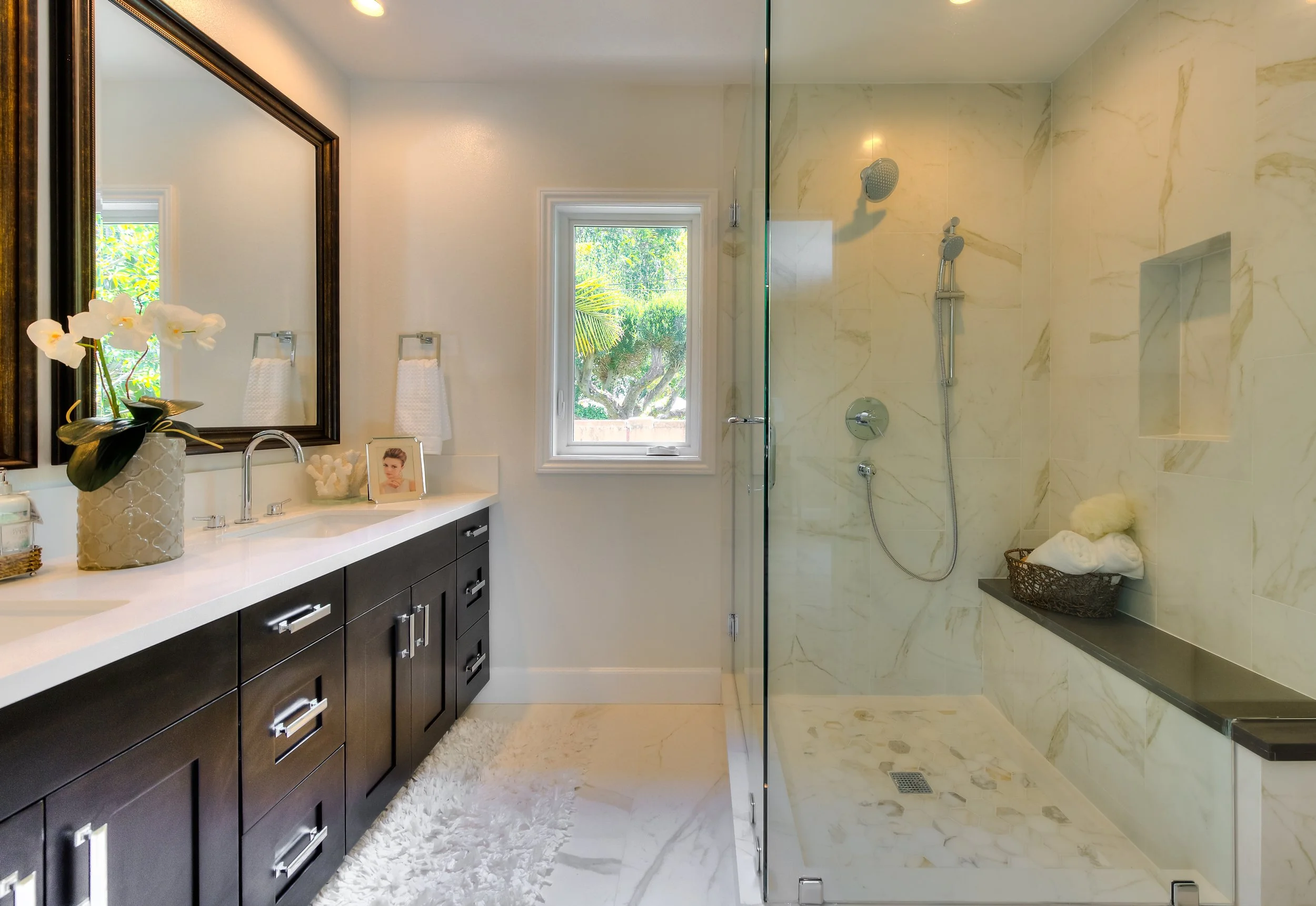 Master Bathroom (2 of 3).jpg