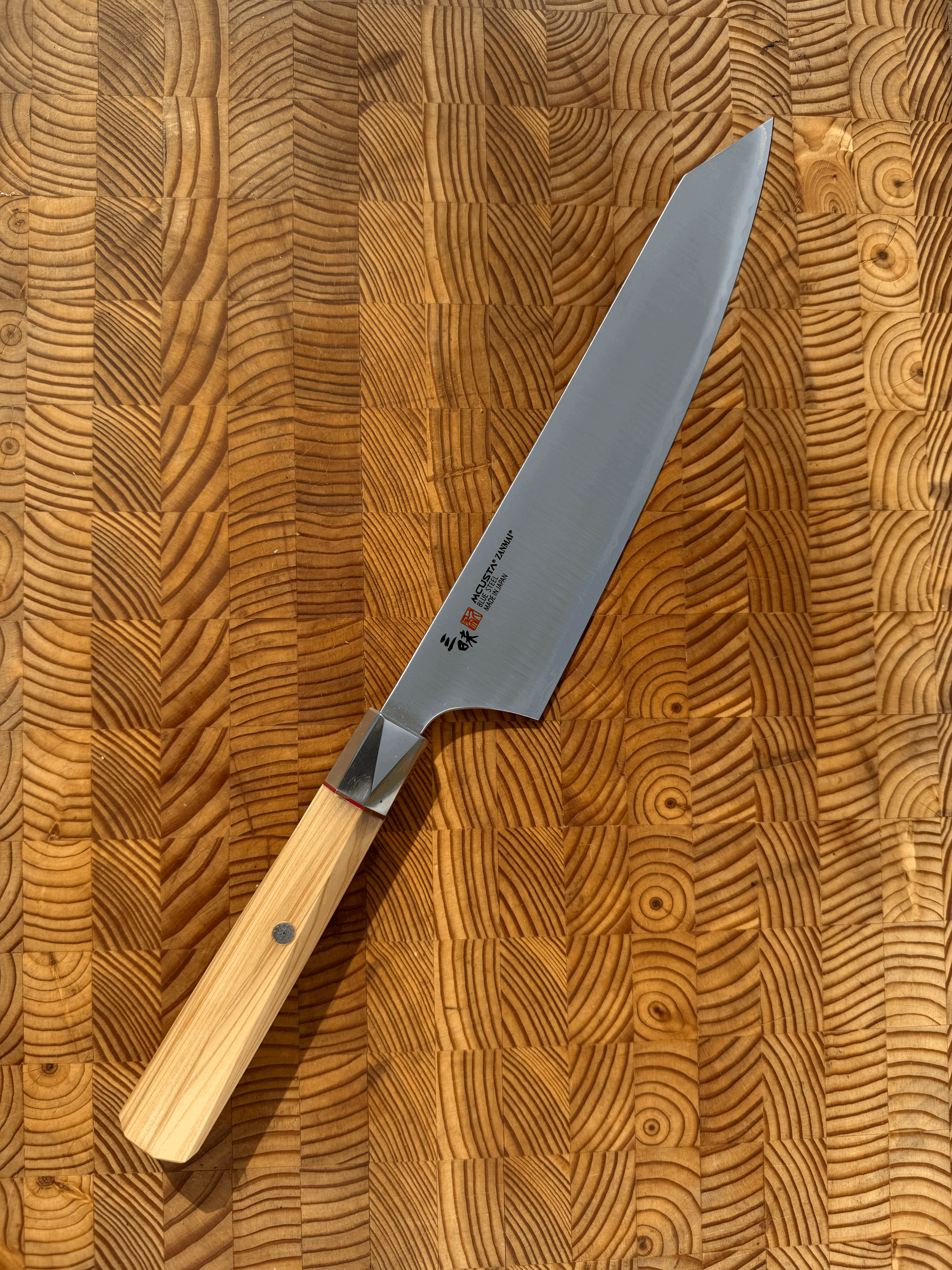 MCUSTA Gyuto Aogami Super Blue Steel