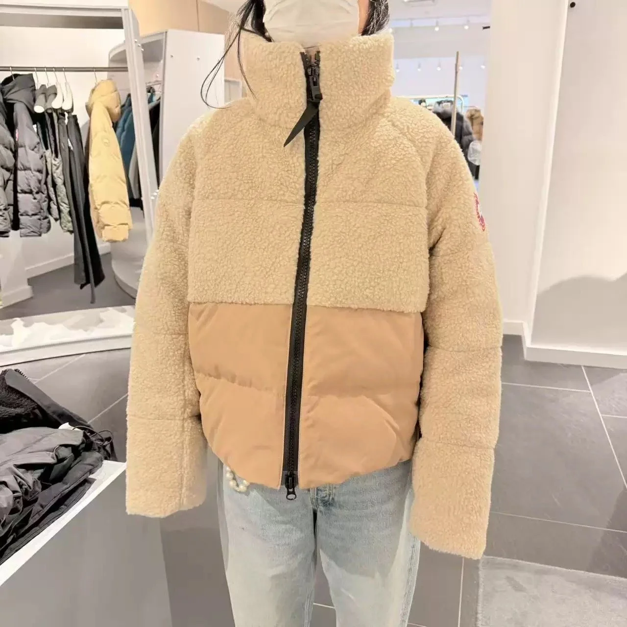 Canada Goose Womens Elora Puffer