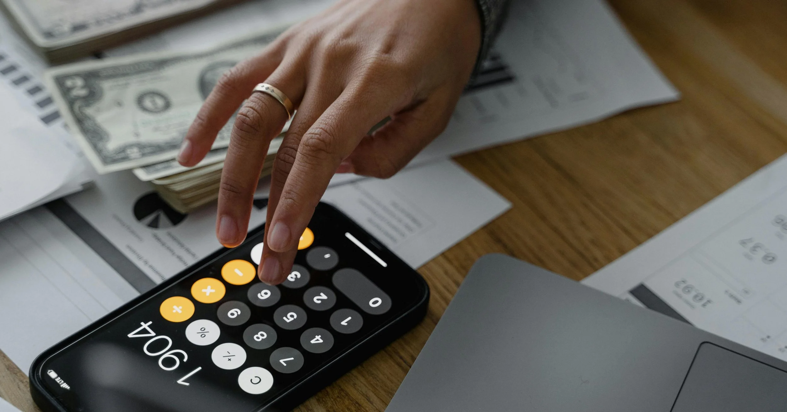 Financial calculations on a mobile phone