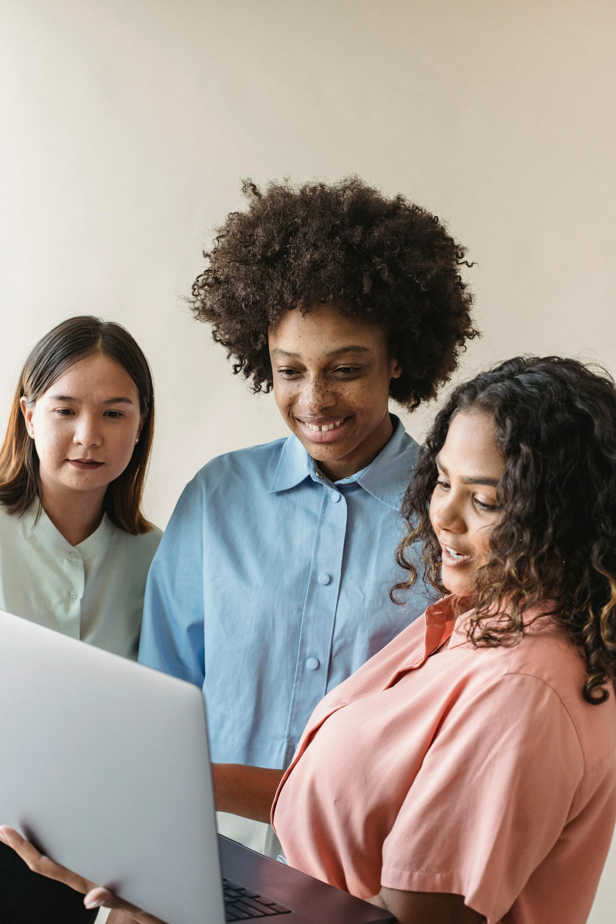 Speaker presenting on the future of work and Gen Z workforce trends