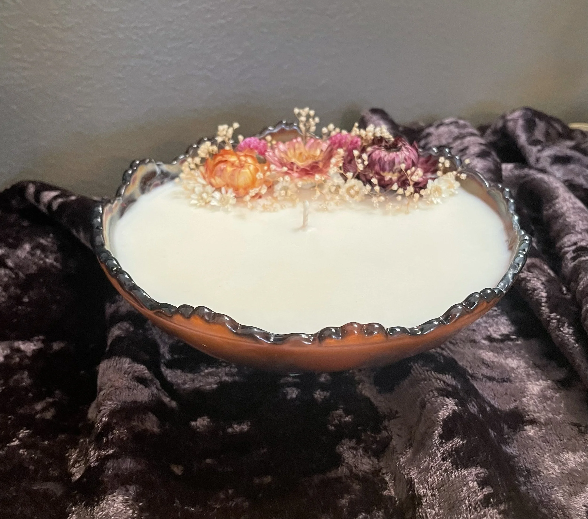 Fenton Vintage Marigold Carnival Ruffled Glass Bowl Grape Scallop Irridescent