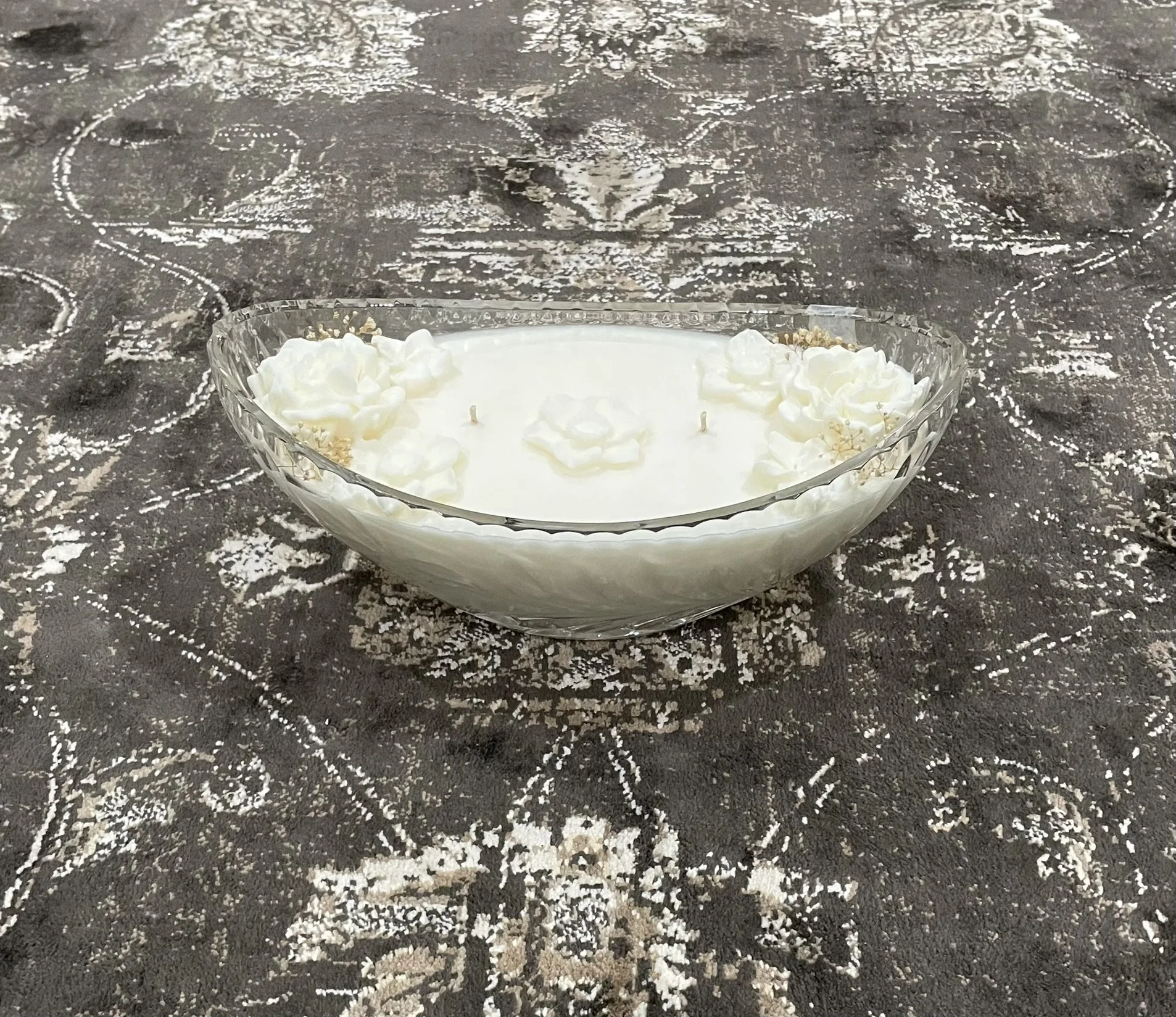 Large Crystal Oval Candle with flowers - Sweet Orange Scent