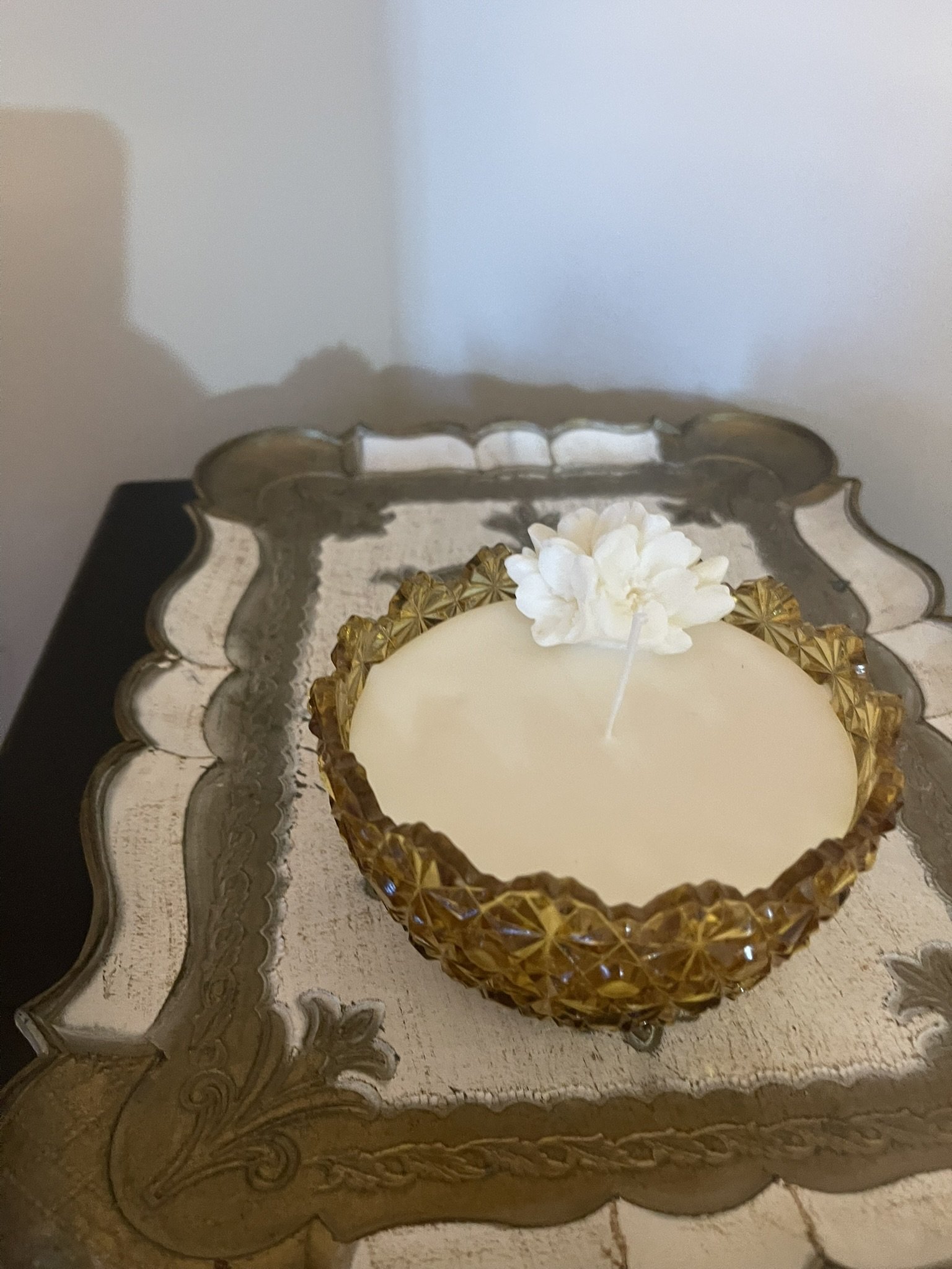 Golden Amber Glow Vintage Bowl Candle -White Musk Scent