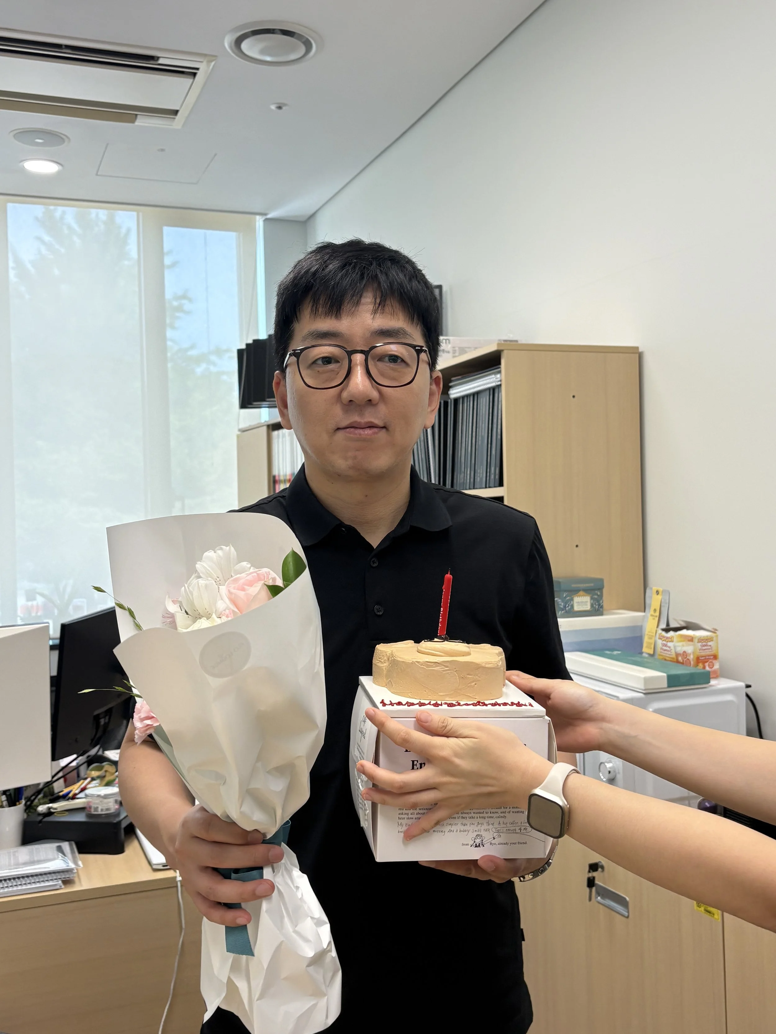 🥳🤴교수님 생신🤴🥳