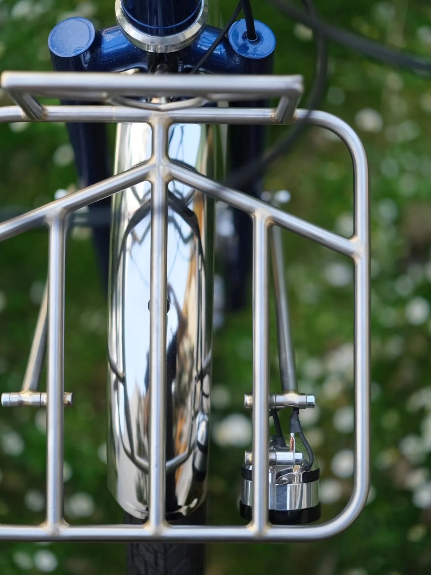 Rack inox sur mesure et autres d&eacute;tails...

#rideitlikeitsstolen #handmade #framebuilding #filletbrazing #bespokebike