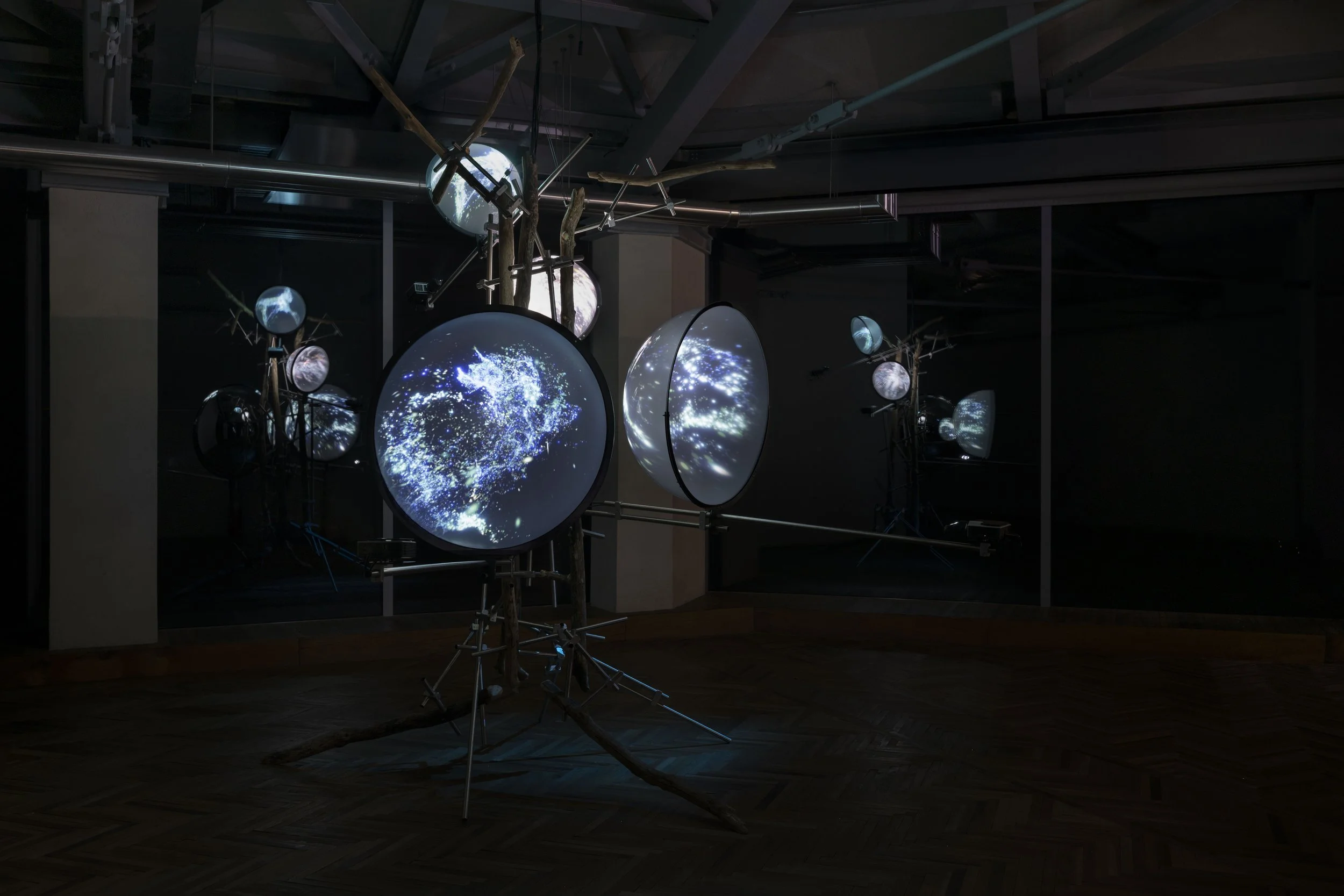 16-Osservatorio_Hito Steyerl.JPG