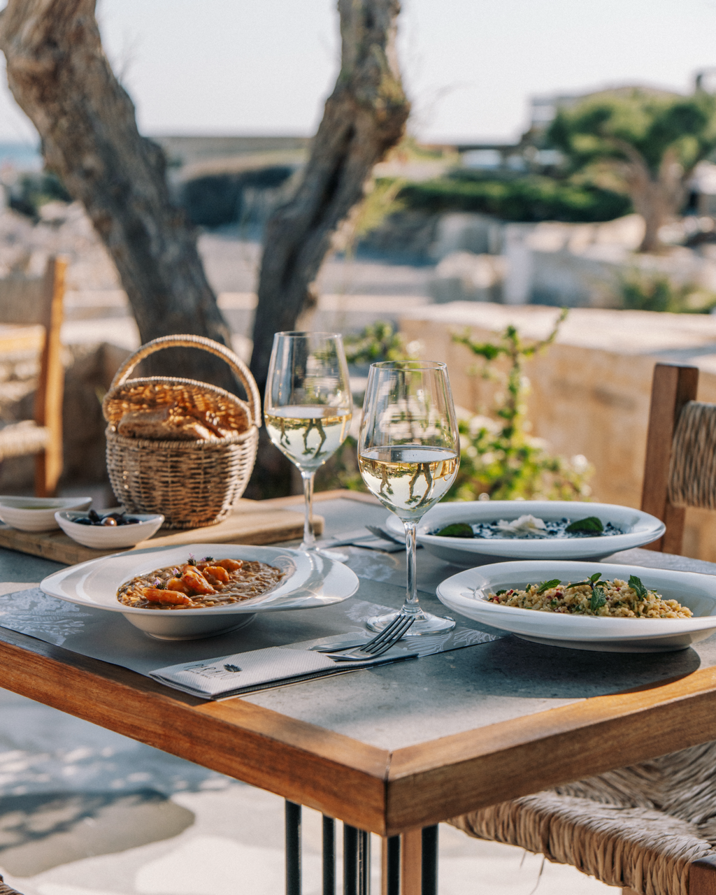 Nalu-Taverna-1-42 Large.png