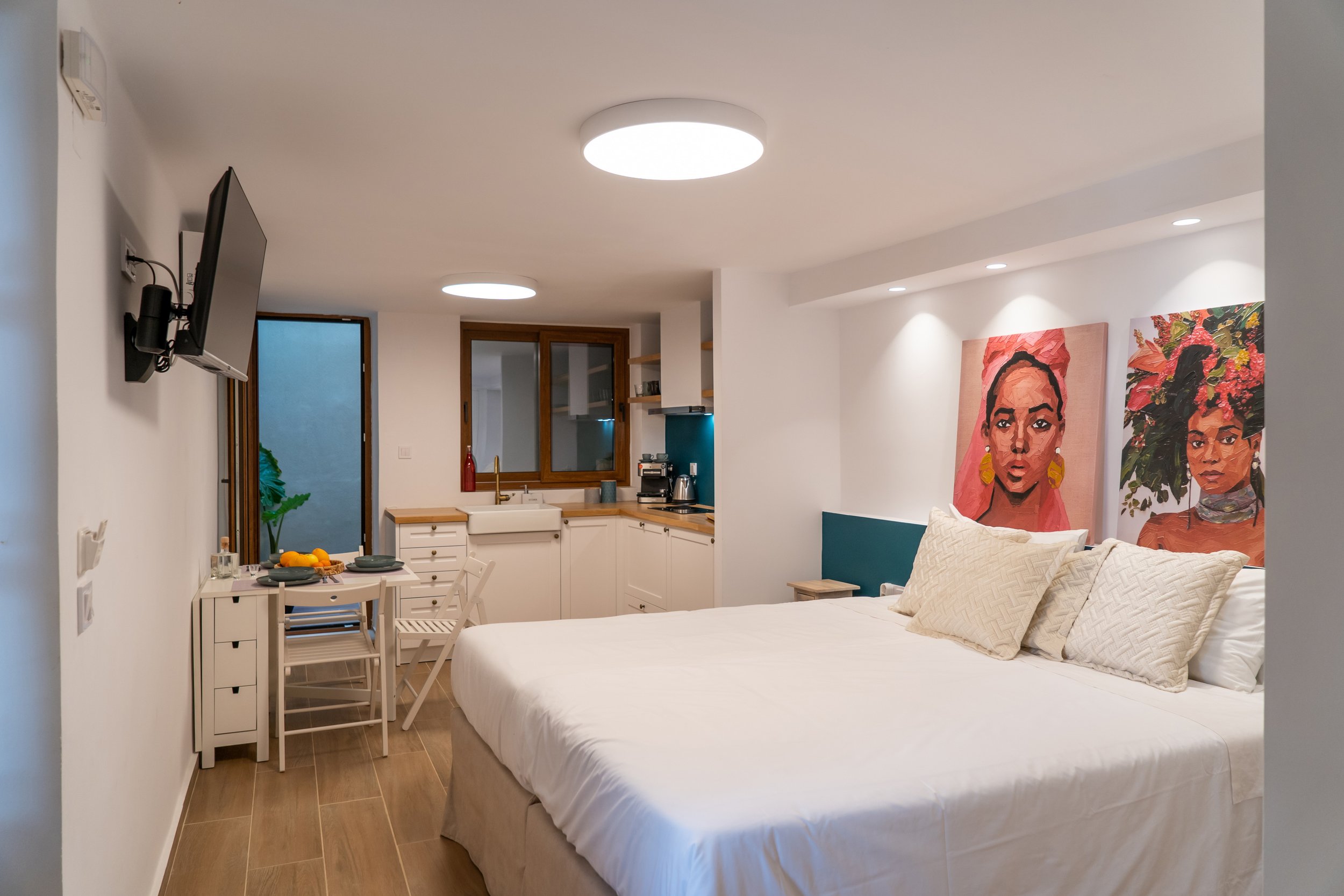 1. MEL09273_resize.jpg