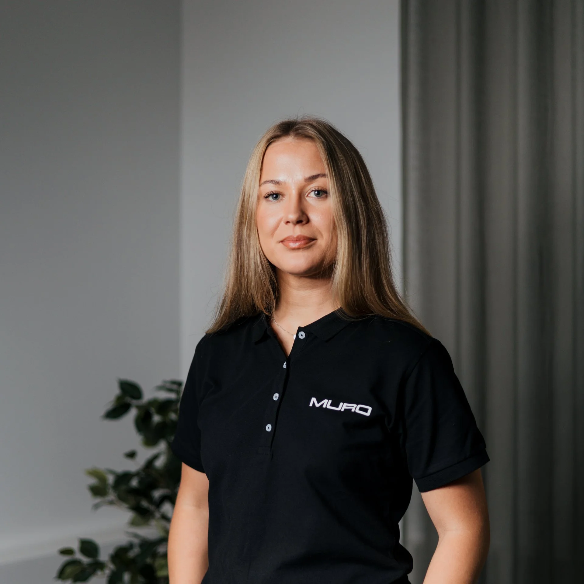 Muro Porträttfoto WEBB-6.jpg