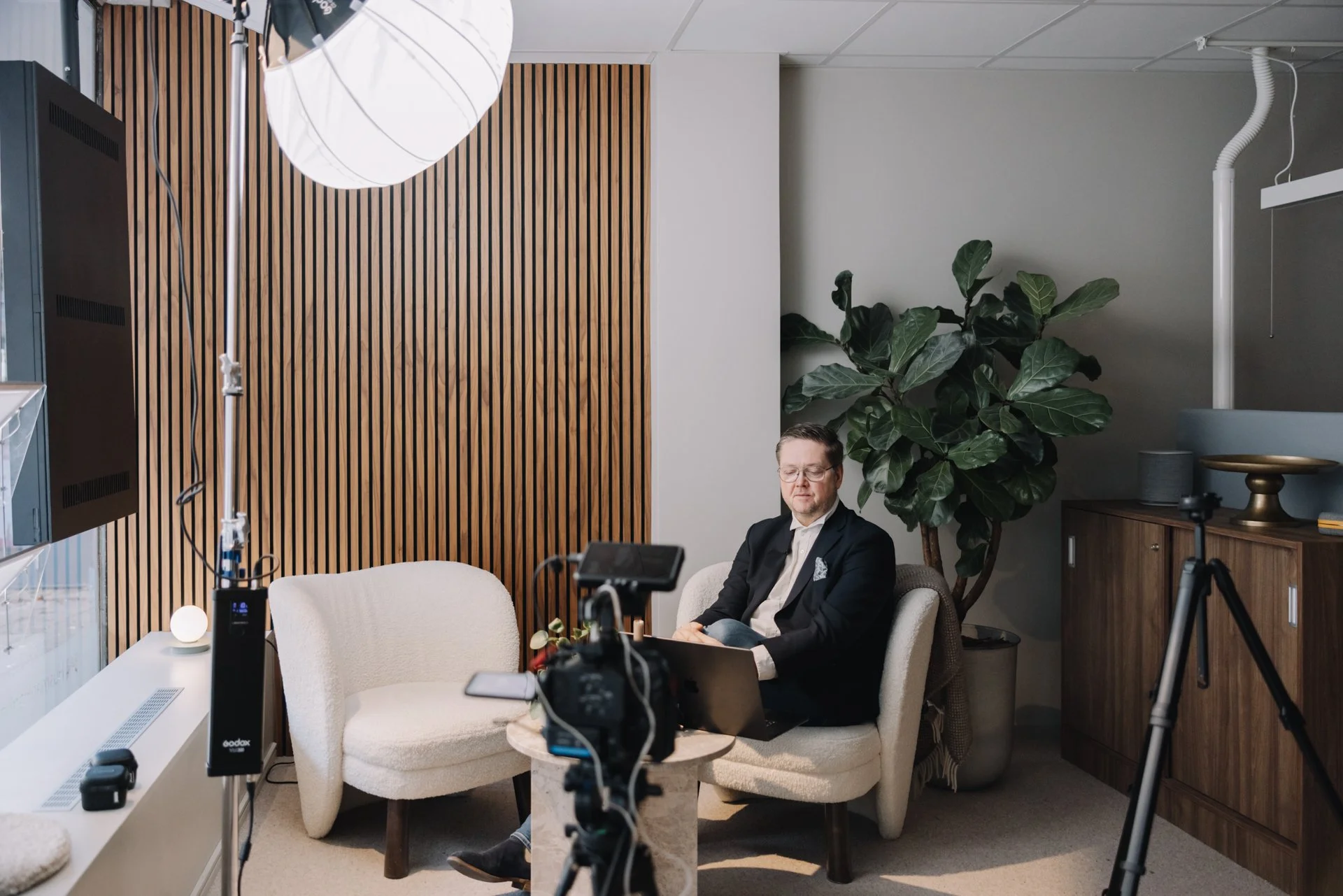 HH X VILLA NORDIC BTS-1.jpg