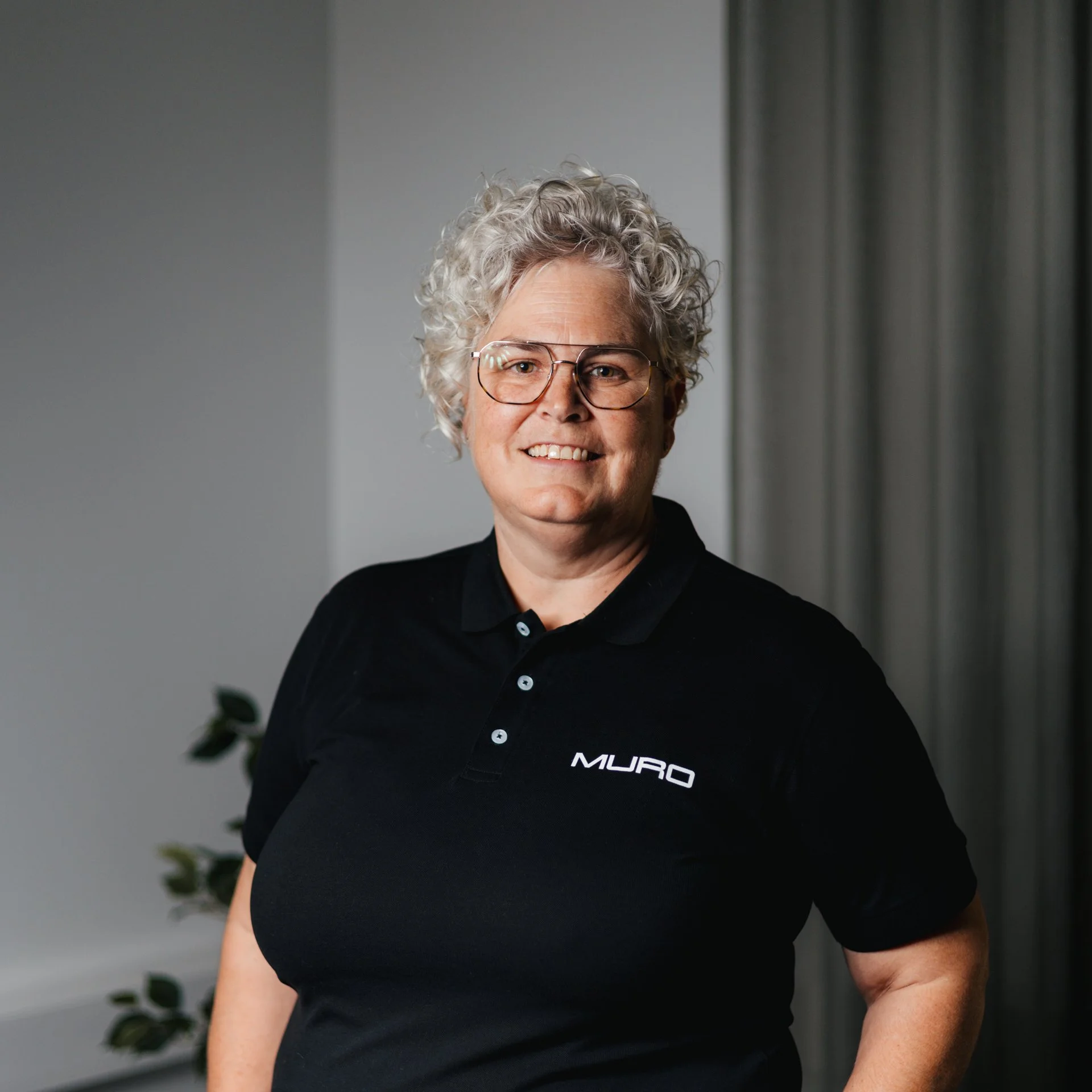 Muro Porträttfoto WEBB-9.jpg