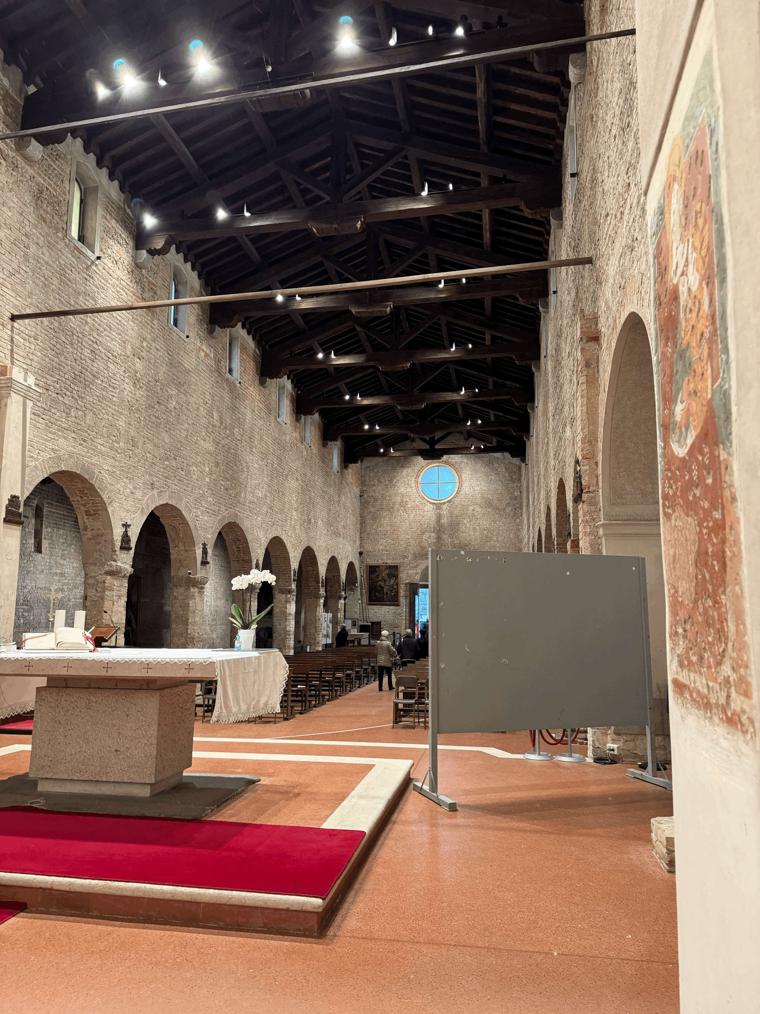 «Di’ chi sei, cioè di’ di chi sei»