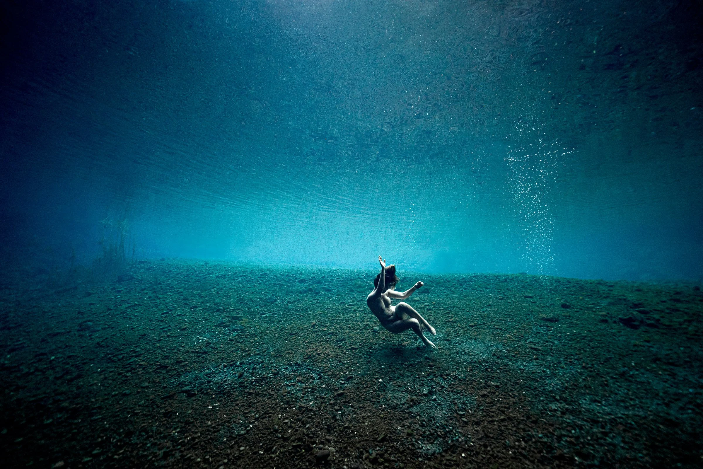 Aline-escalon-underwater-art-water-artiste-ile-de-la-Reunion-photographe-contemplation-poesie-ocean-3.jpg