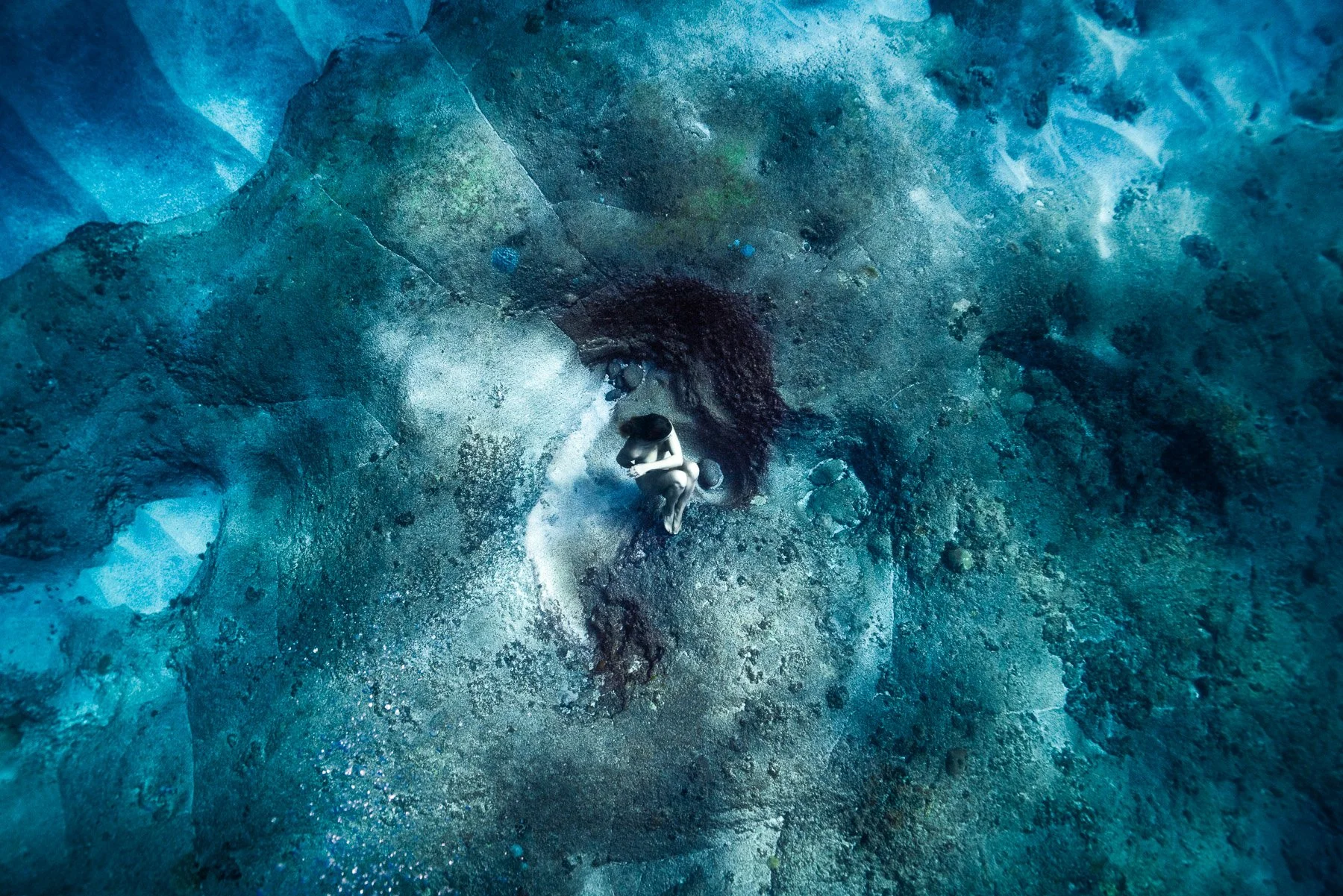 Aline_Escalon_devenir_ocean_underwater_portrait_fine_art_photography-3.jpg