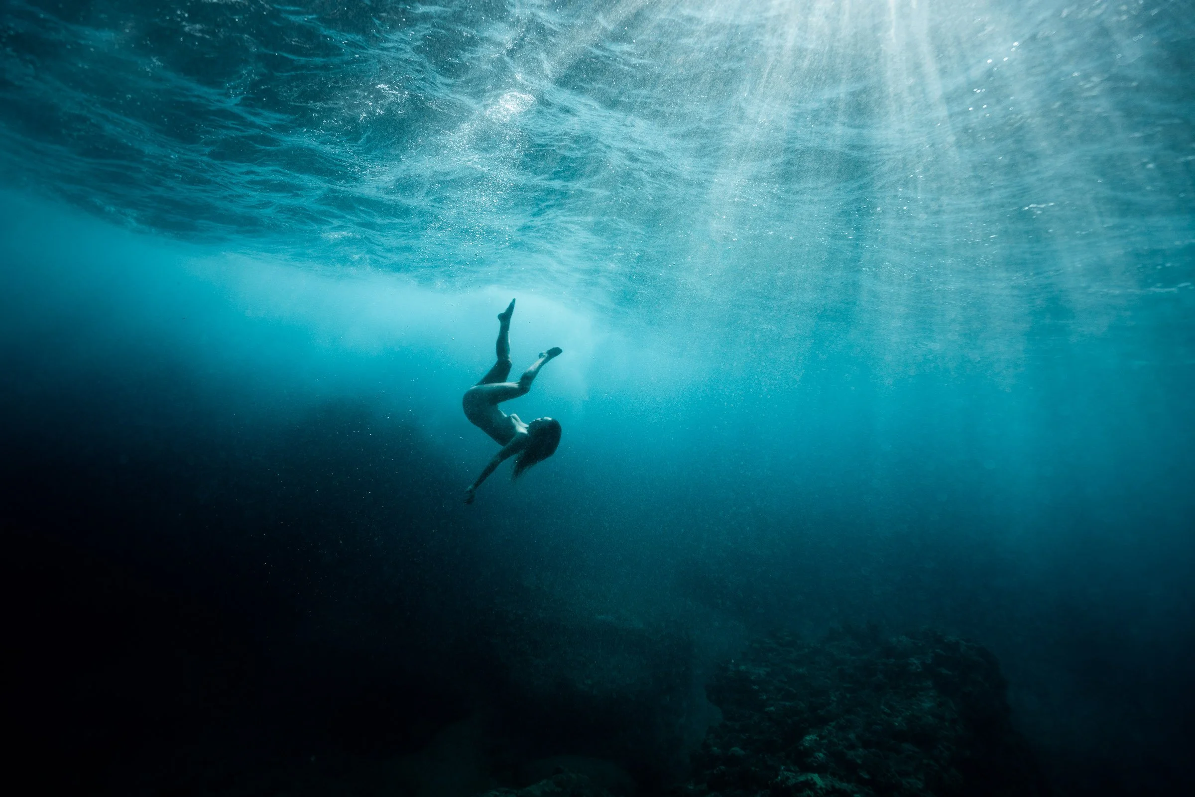 Aline-escalon-underwater-art-water-artiste-ile-de-la-Reunion-photographe-contemplation-poesie-ocean-8.jpg