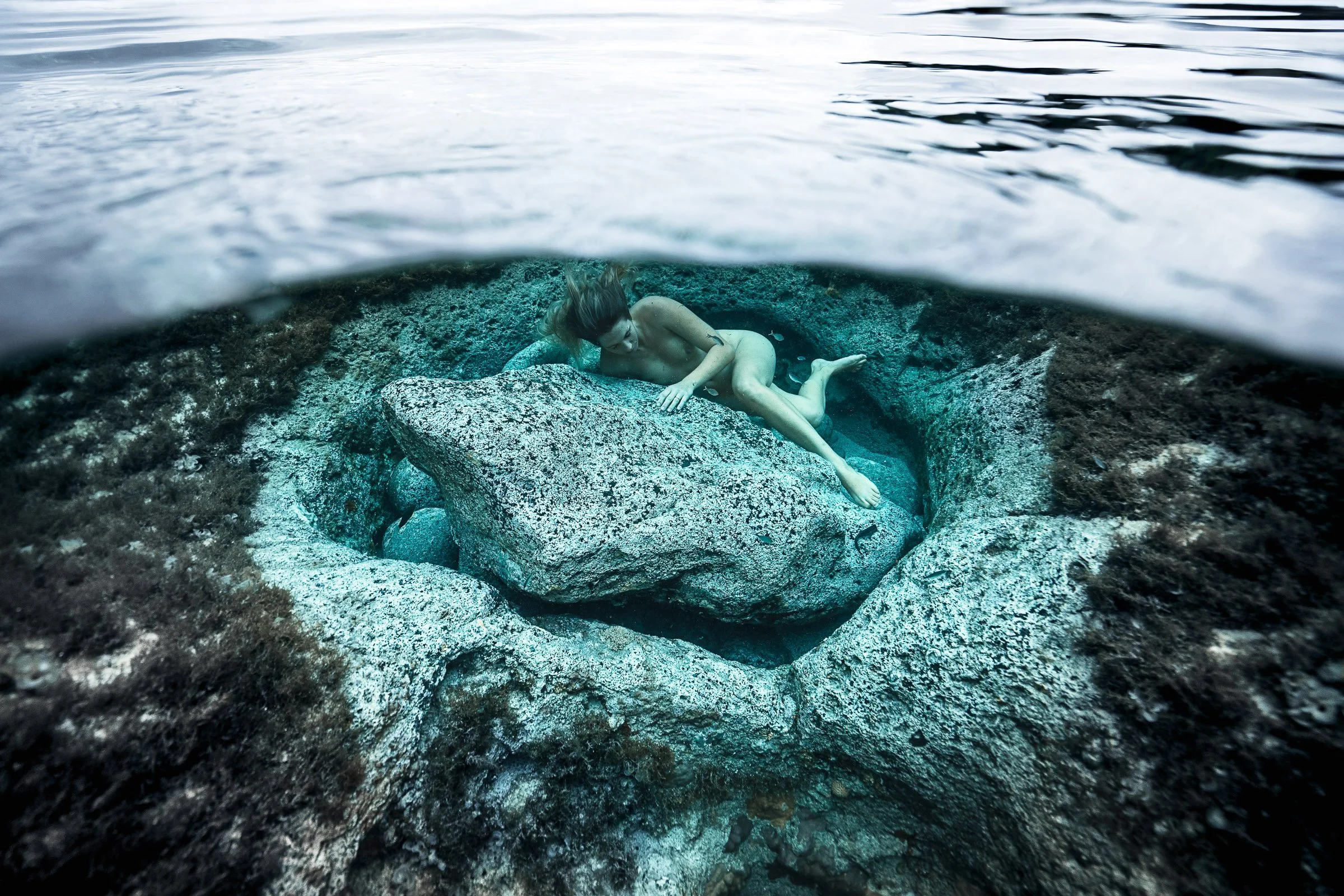 Aline-escalon-underwater-art-water-artiste-ile-de-la-Reunion-photographe-contemplation-poesie-ocean-1.jpg