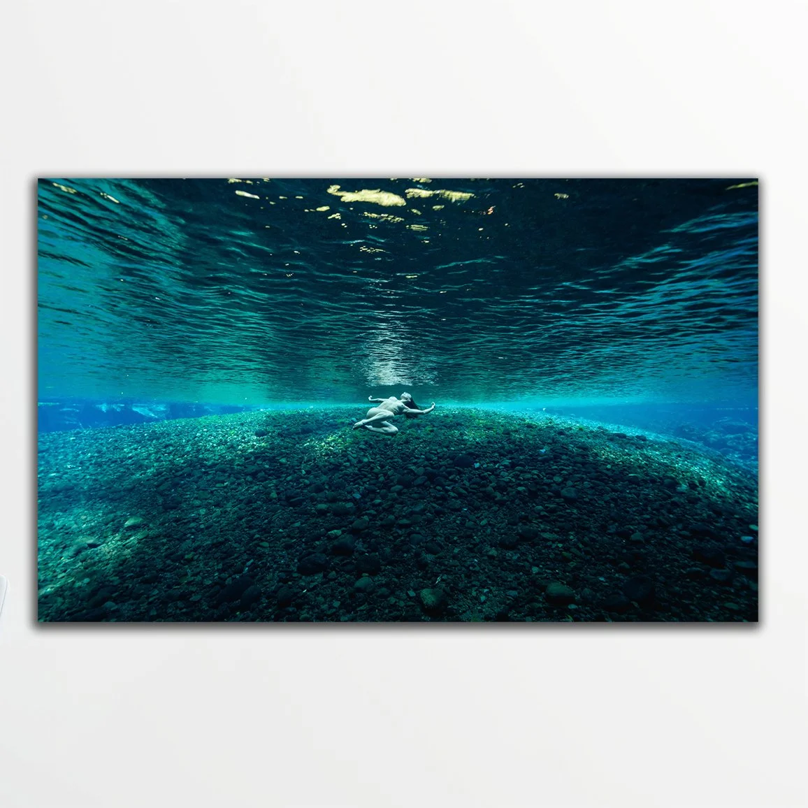 Aline-escalon_we_are_water_underwater-art-water-artiste-ile-de-la-Reunion-photographe-cave.jpg