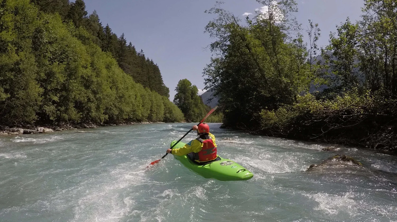 Beginners-Kayaking-Course.webp