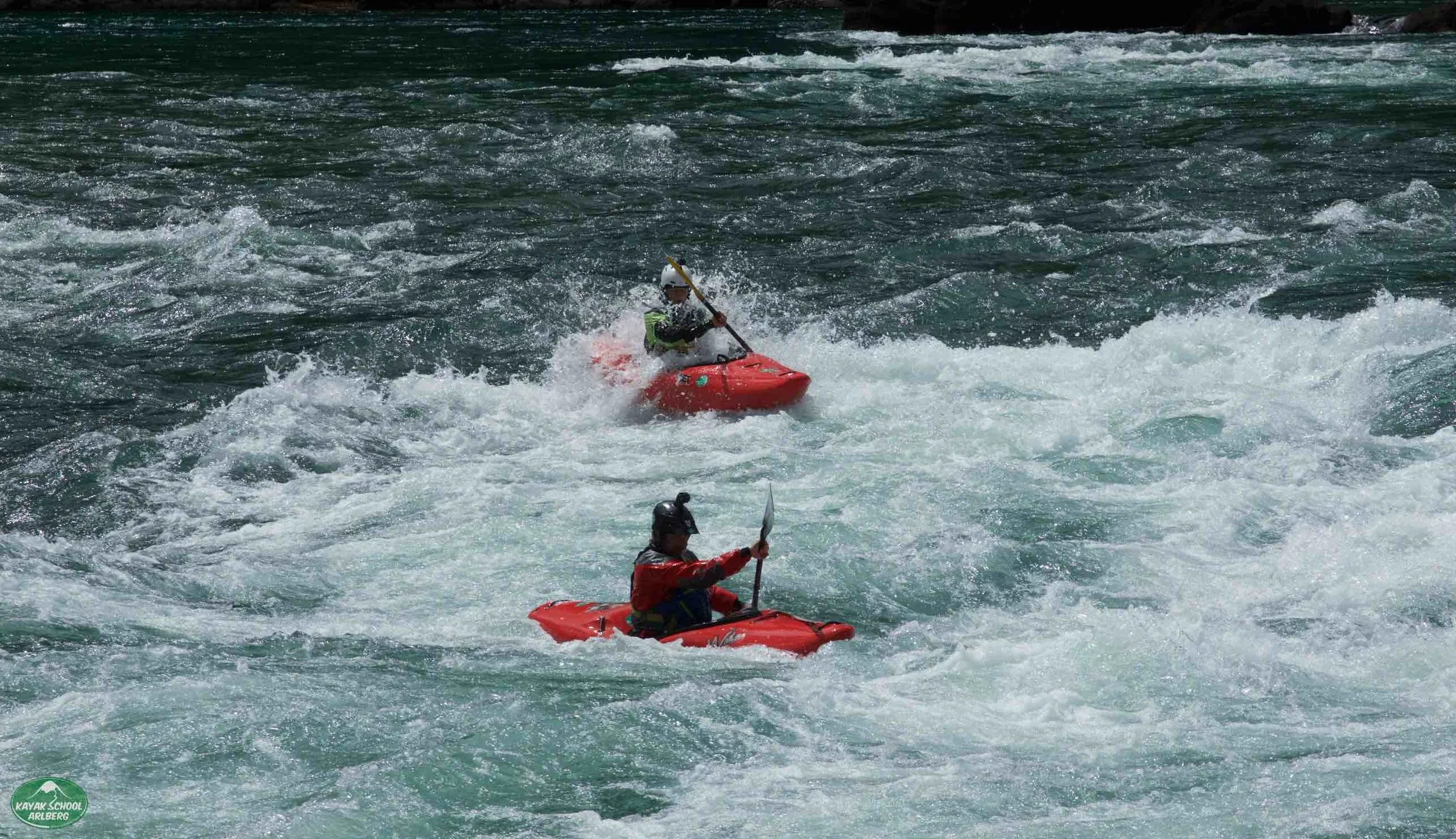 Kayak-Chile-Patagonia-Rio-Futaleufu-09.webp