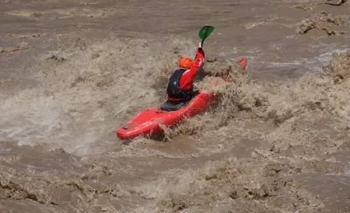 Kayaking-Santiago-Chile.webp