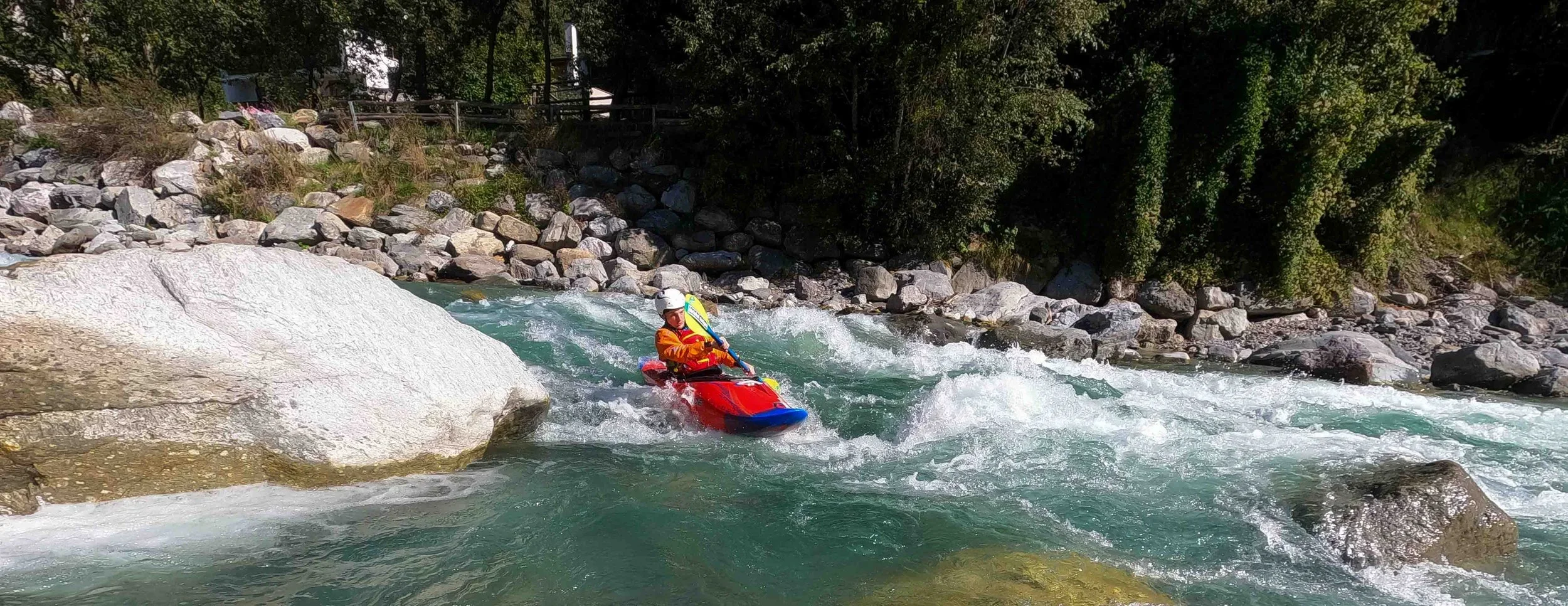 Kayak-School-Austria.webp