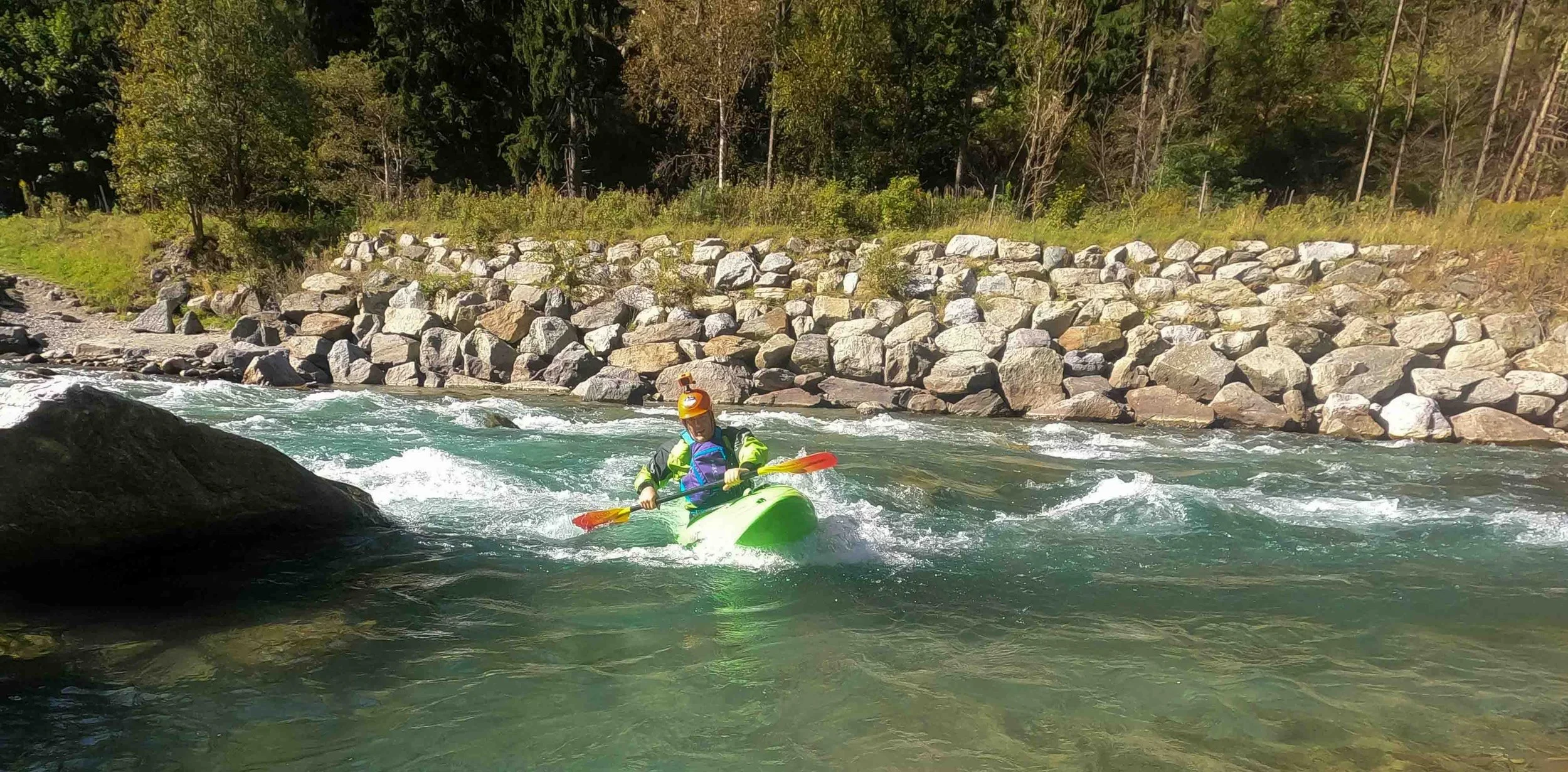 Kayak-River-Sanna.webp