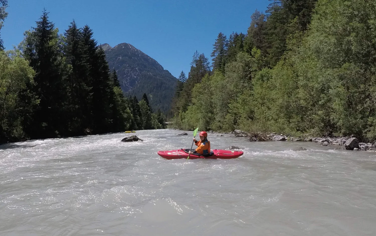 Kayak-School-Europe.webp