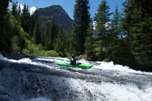 Intro-to-Creeking-Kayak-Course.webp