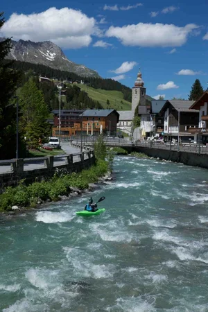 Kayak-Lech-am-Arlberg.webp