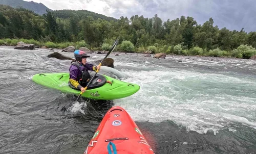 Kayak-lessons-Rio-Bio-Bio.webp