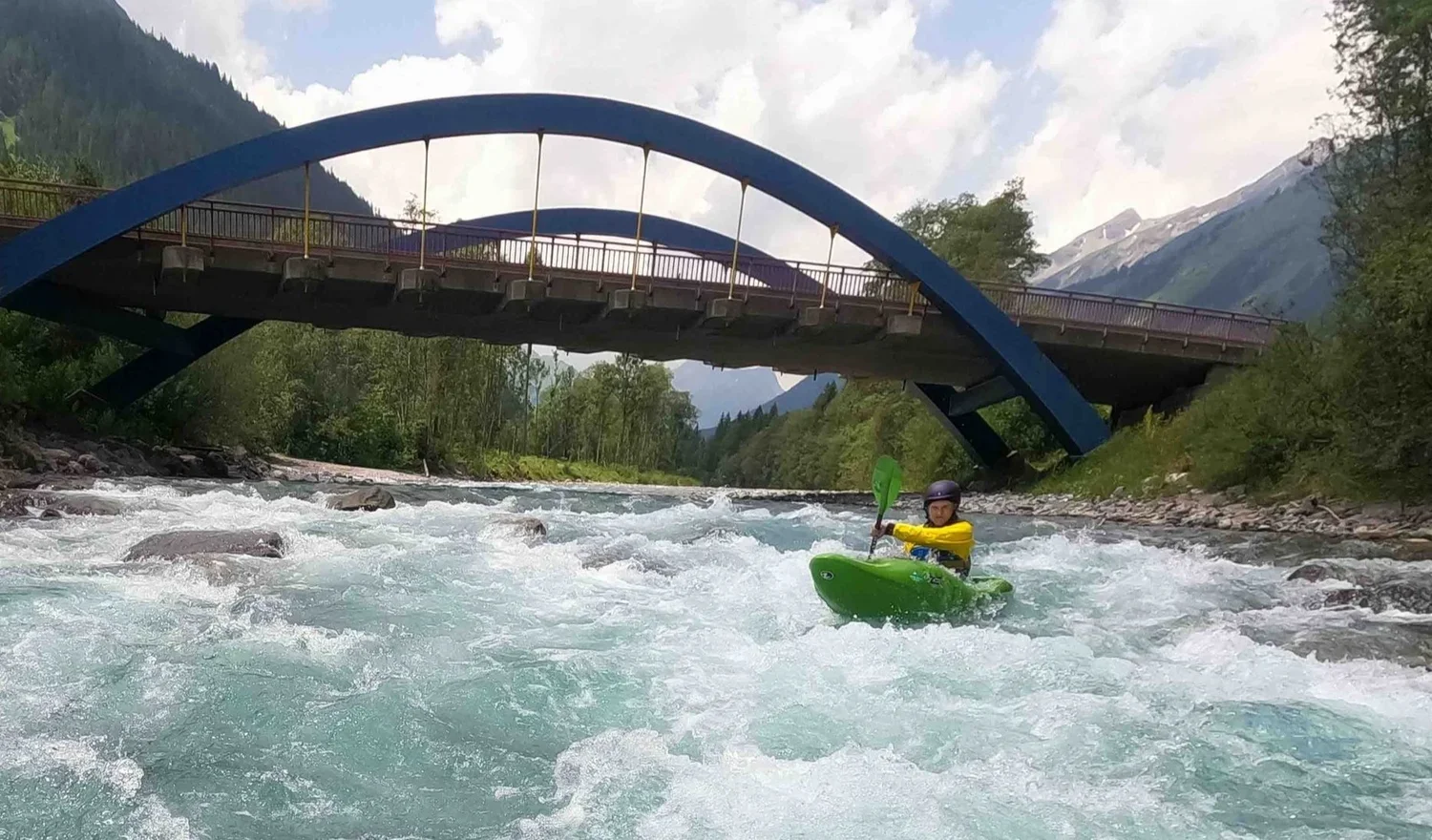 Kayak-School-Europe.webp