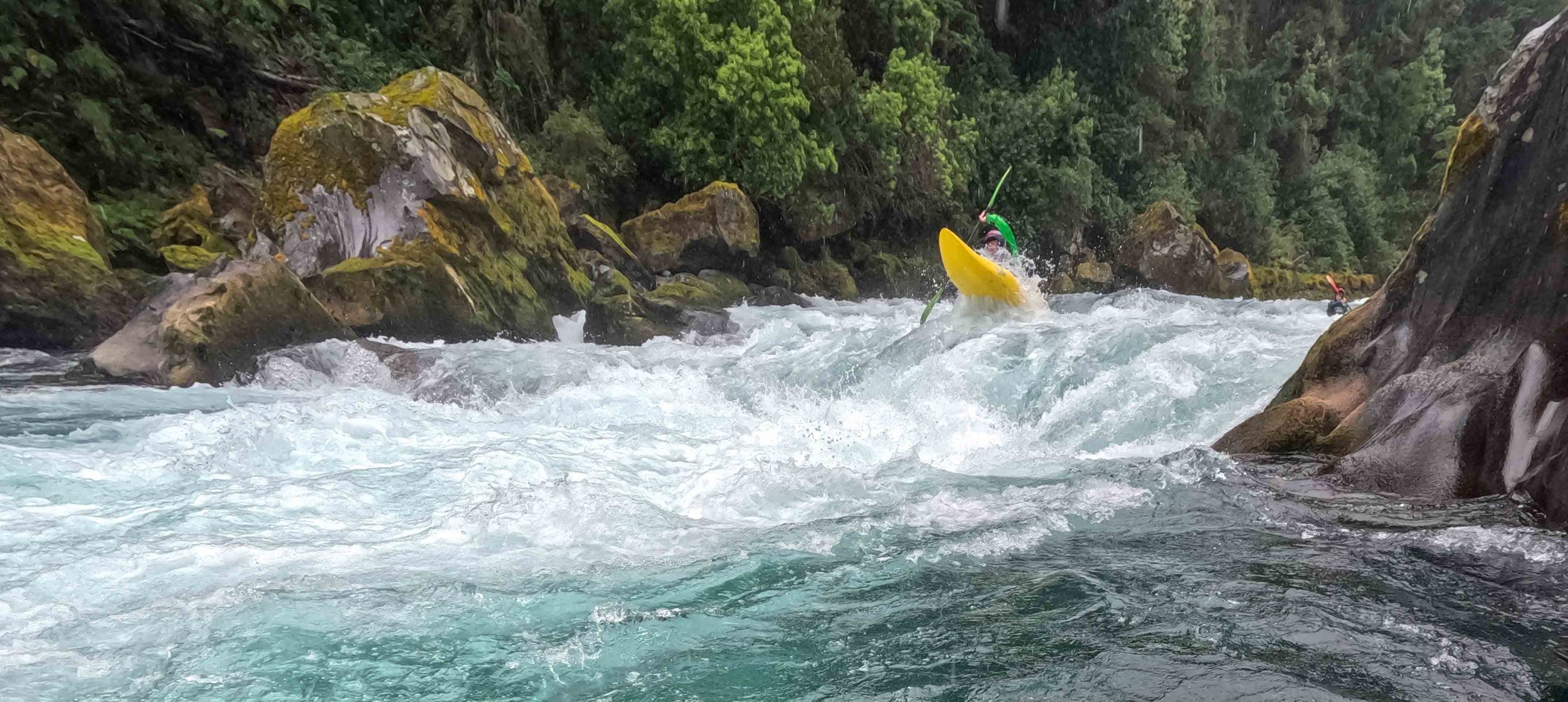 Kayak-Rio-Fuy-Chile.jpg