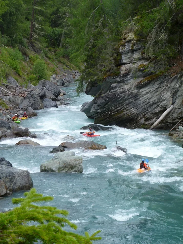 Class-4-Kayaking-Courses.webp