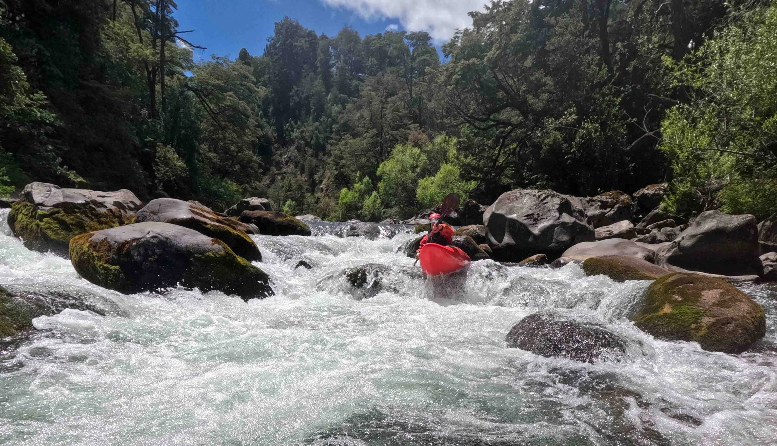 Kayak-Rio-Maichin-Pucon.jpg