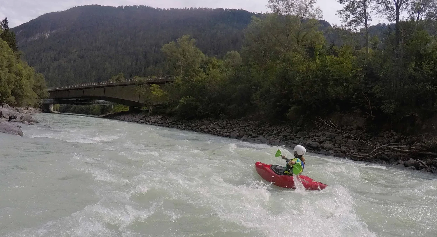 Beginner-Kayak-Course-Austria.webp