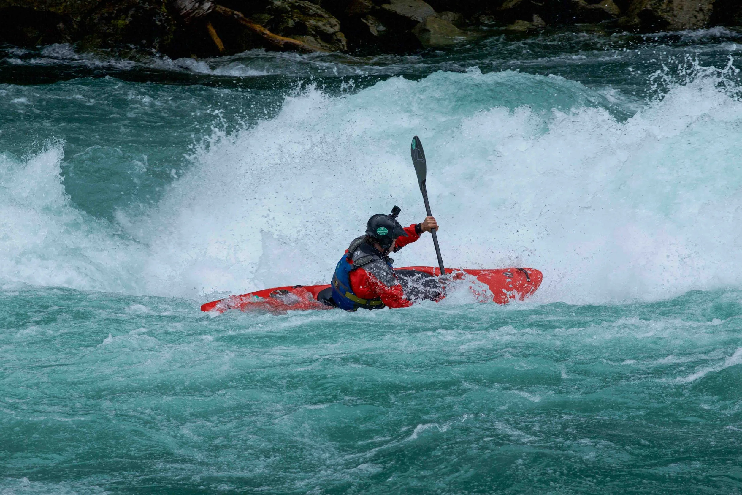 Kayak-Futaleufu-Chile.jpg