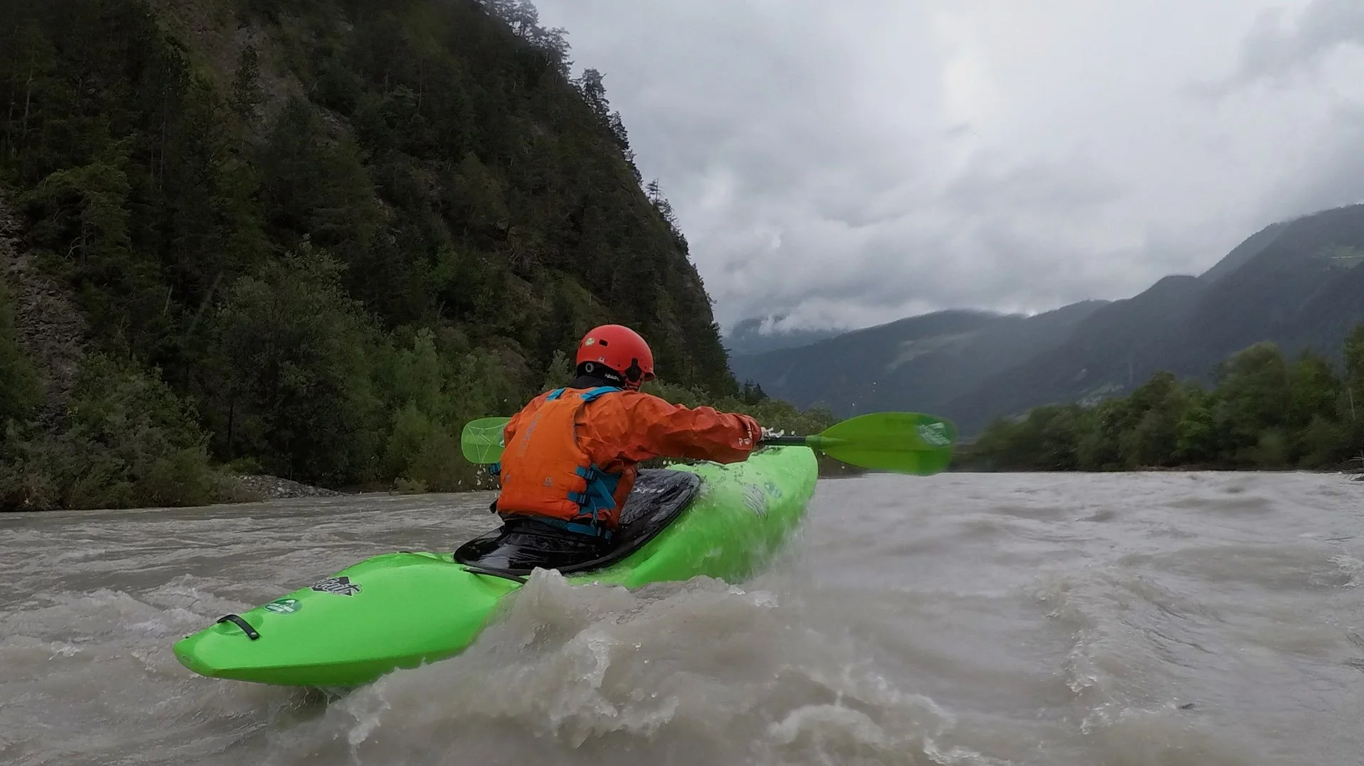Kayak-Austria.jpg