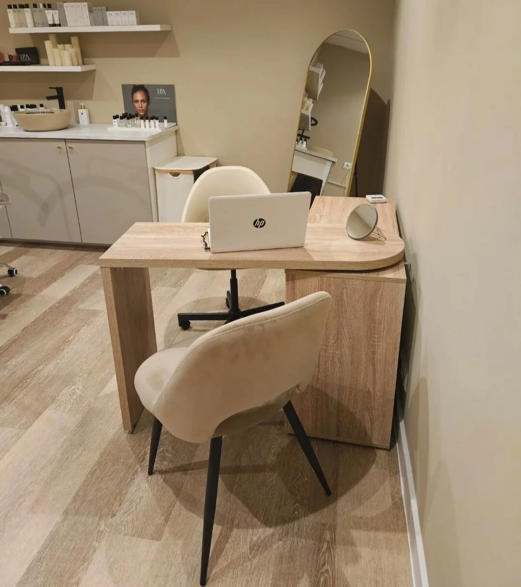 tesskinclinic 5.jpg
