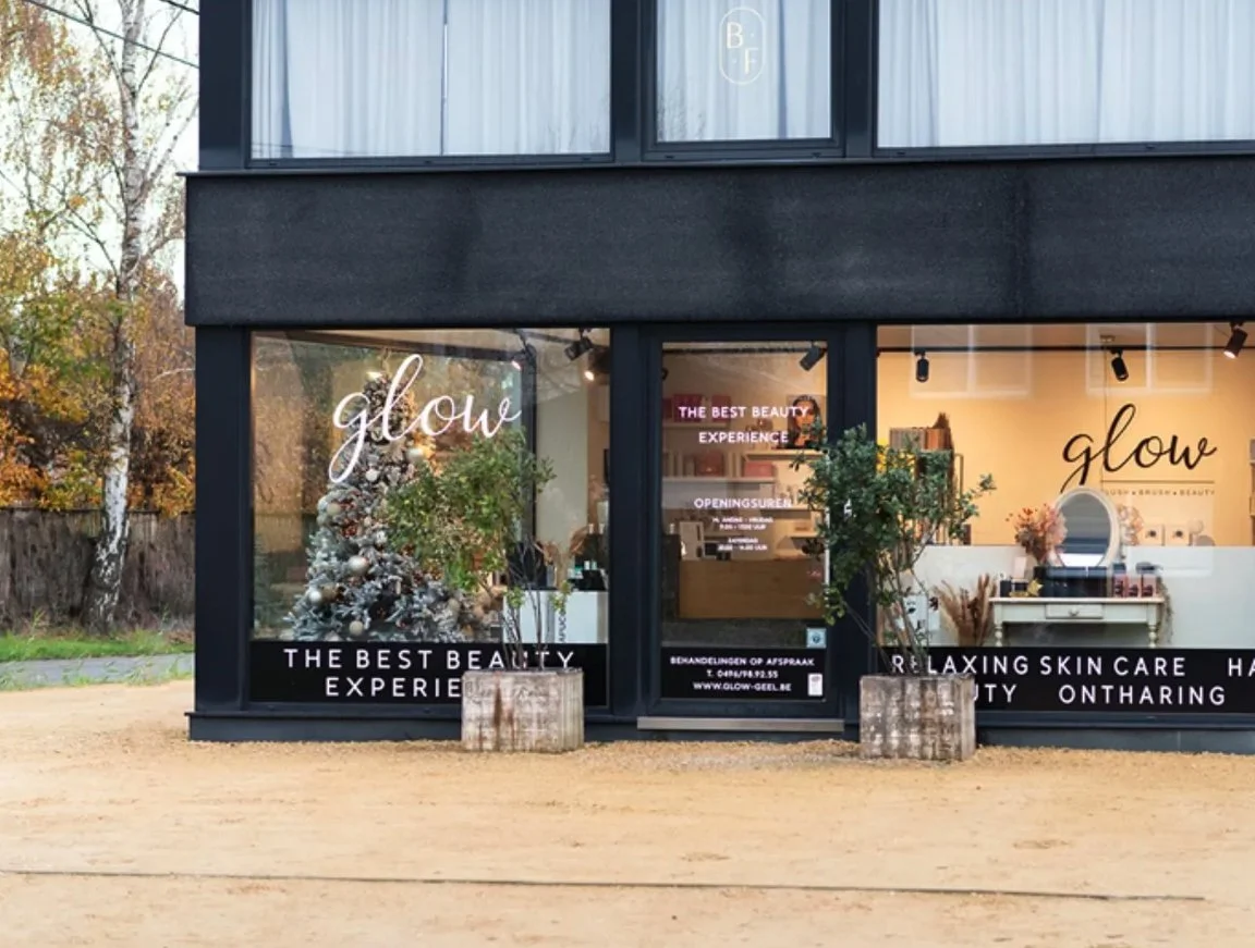 Schoonheidssalon Glow Geel