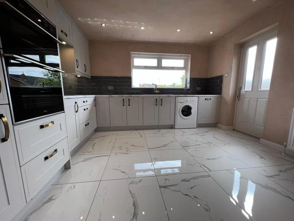 APPFIT - L-SHAPE KITCHEN